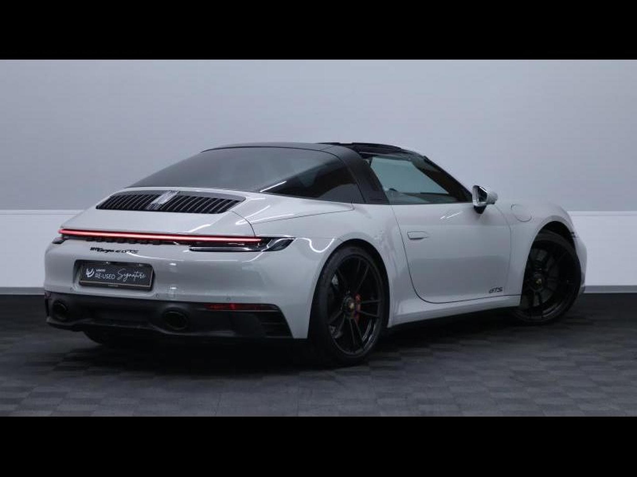 Porsche 911 Targa 4 GTS PDK (2024) - Photo 7