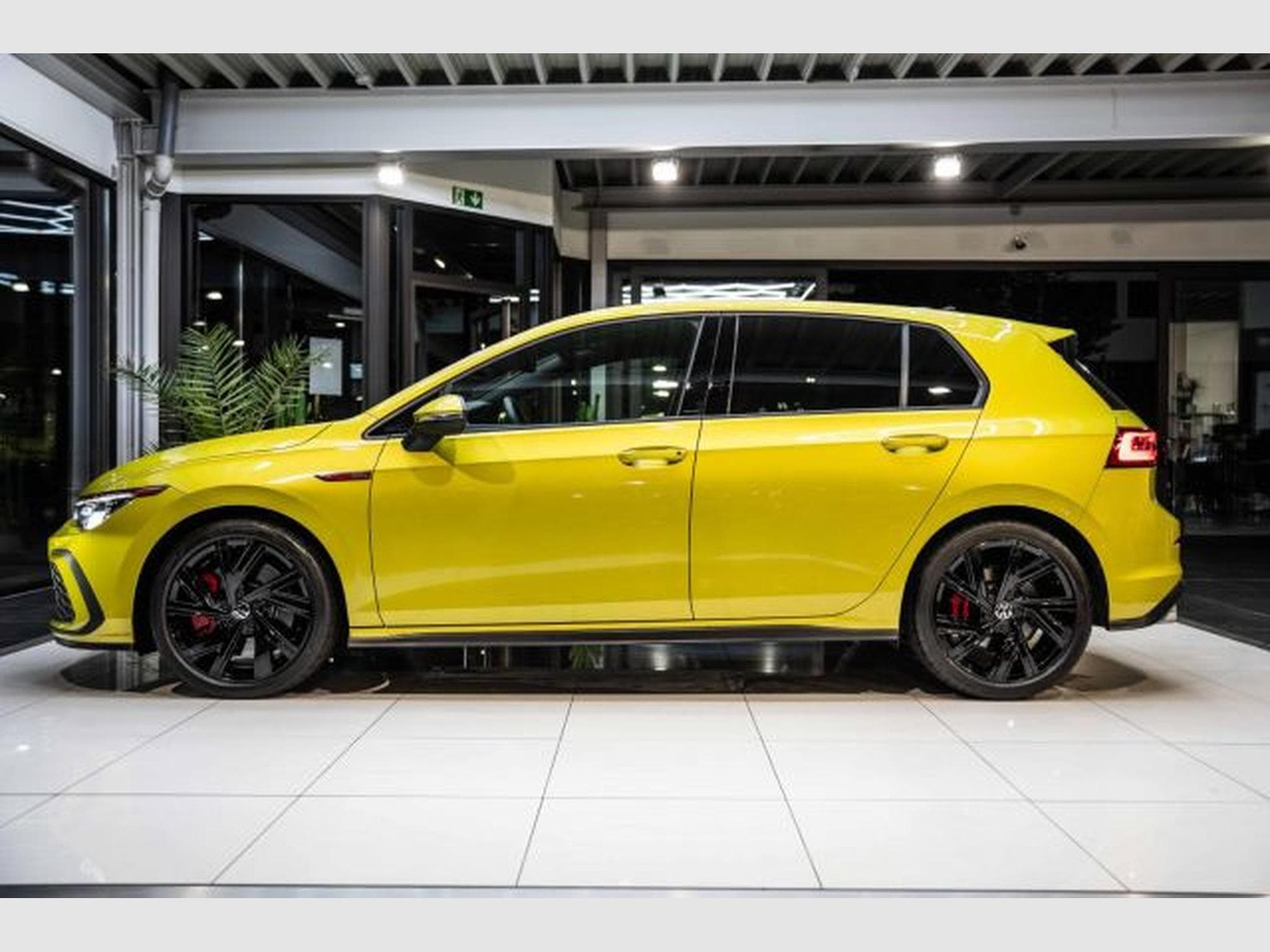 VW Golf Golf 8 GTI 2.0 TSI DSG NAVI IQ-LED AHK Side 18 Z (2023) - Photo 11