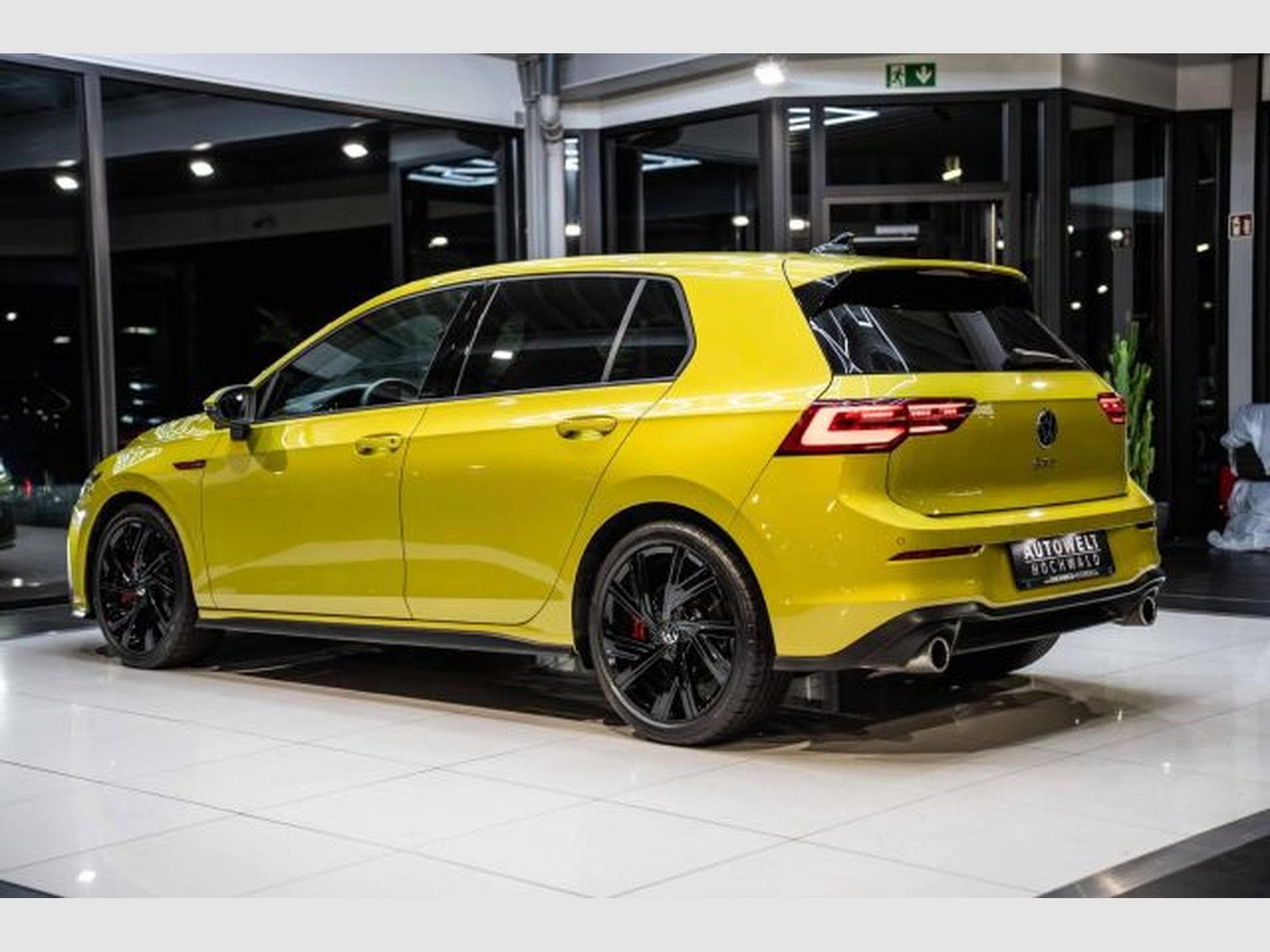 VW Golf Golf 8 GTI 2.0 TSI DSG NAVI IQ-LED AHK Side 18 Z (2023) - Photo 12