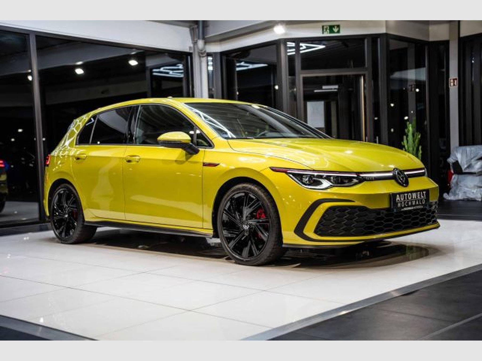 VW Golf Golf 8 GTI 2.0 TSI DSG NAVI IQ-LED AHK Side 18 Z (2023) - Photo 6