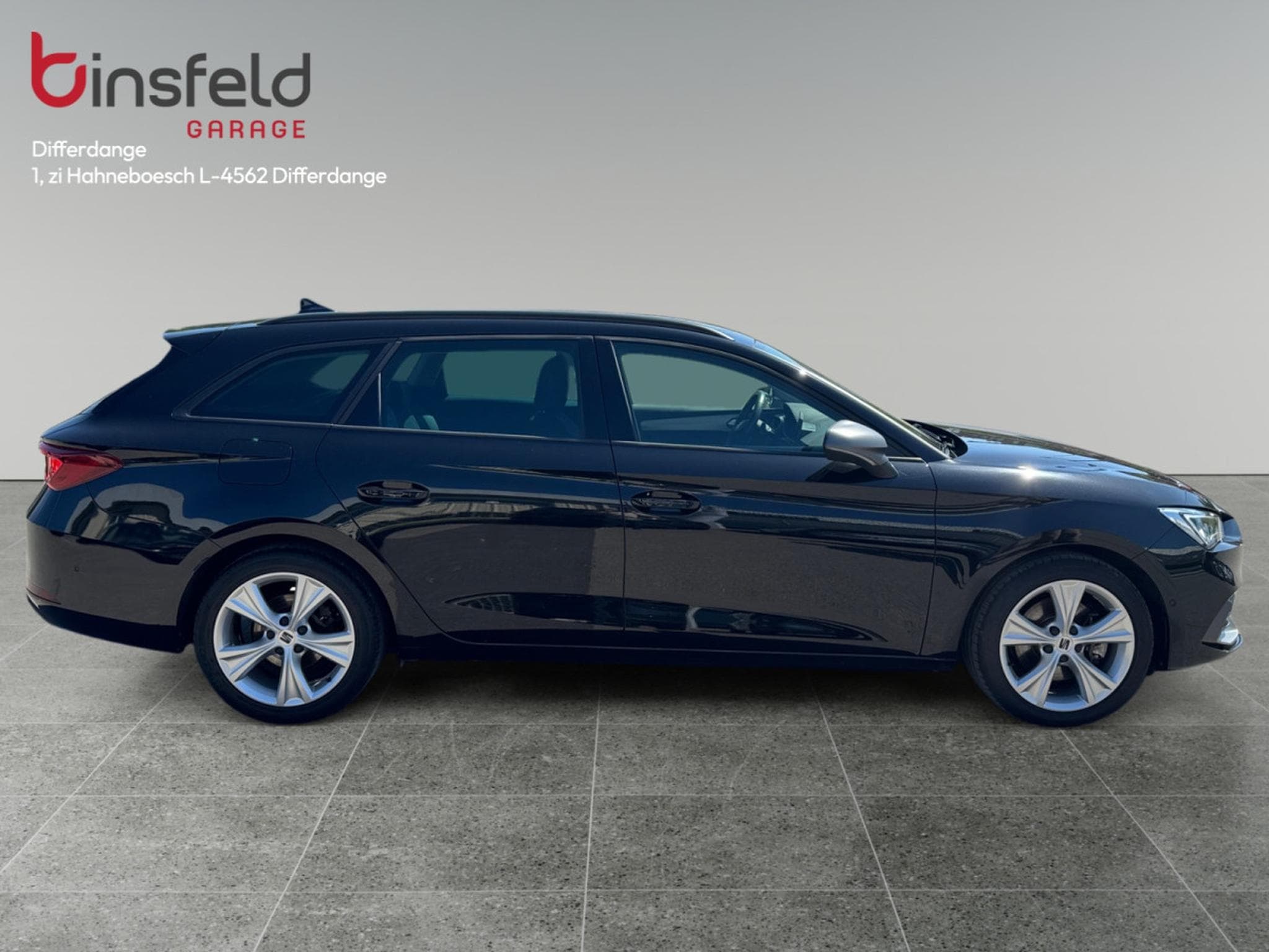 Seat Leon 2.0 CR TDi FR DPF DSG (2023) - Photo 6