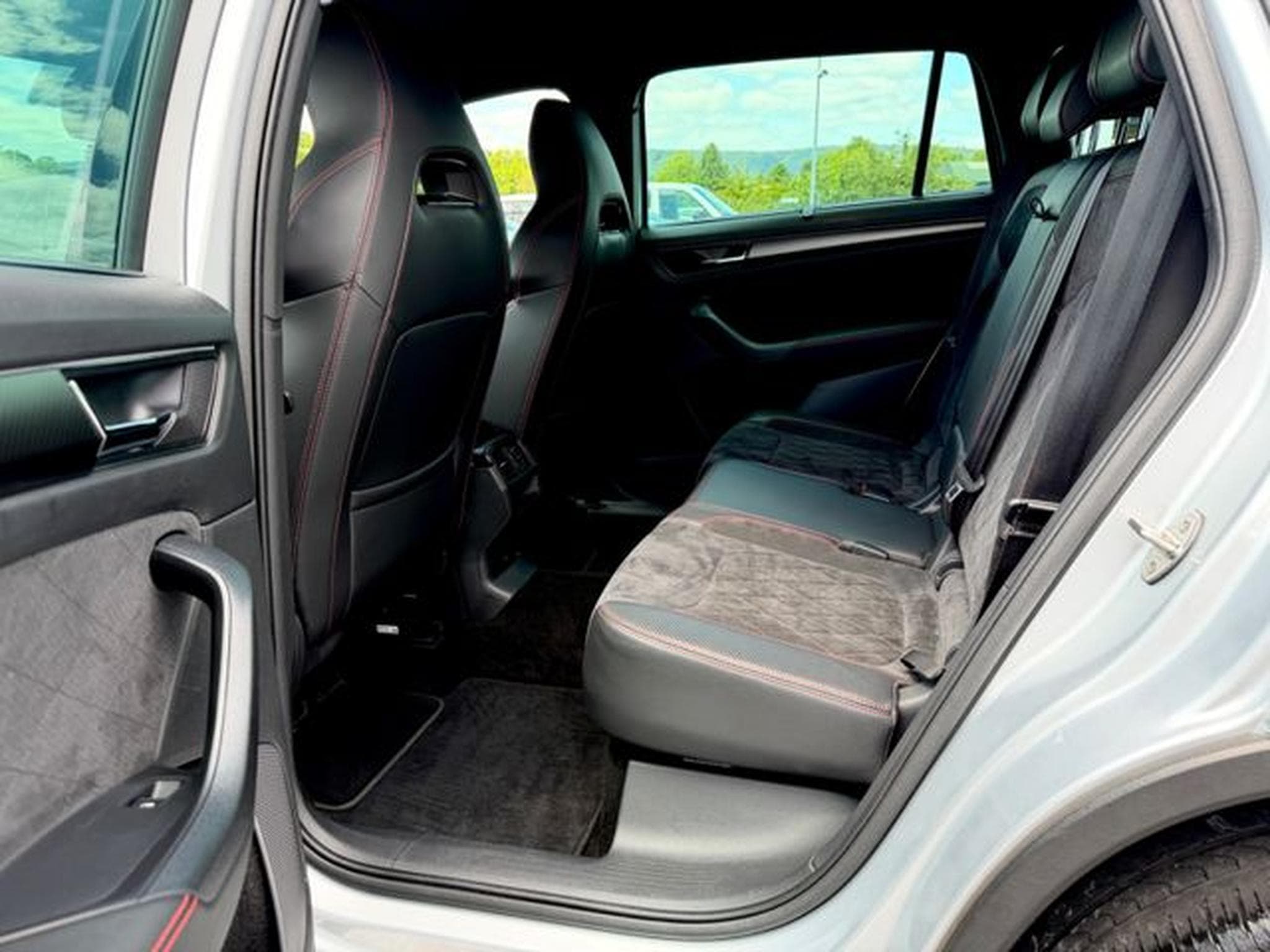 Skoda Kodiaq Kodiaq RS 2.0 TDI DSG 4x4 /NAVI/LED/CAM/GARANTIE (2020) - Photo 12