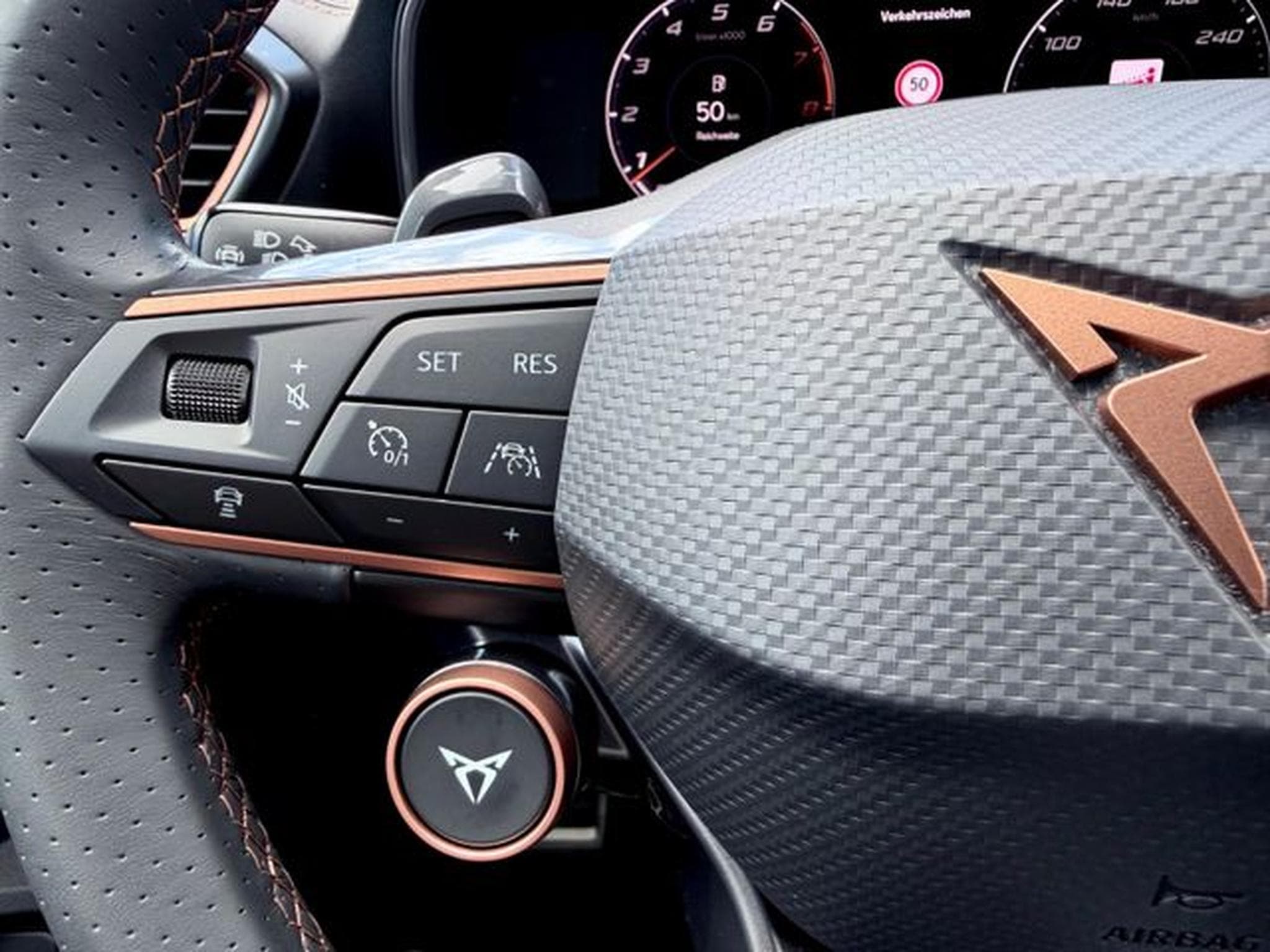Cupra Formentor Formentor VZ 2.0 TSI DSG 4Drive /LED/ACC/CAM/ (2022) - Photo 16