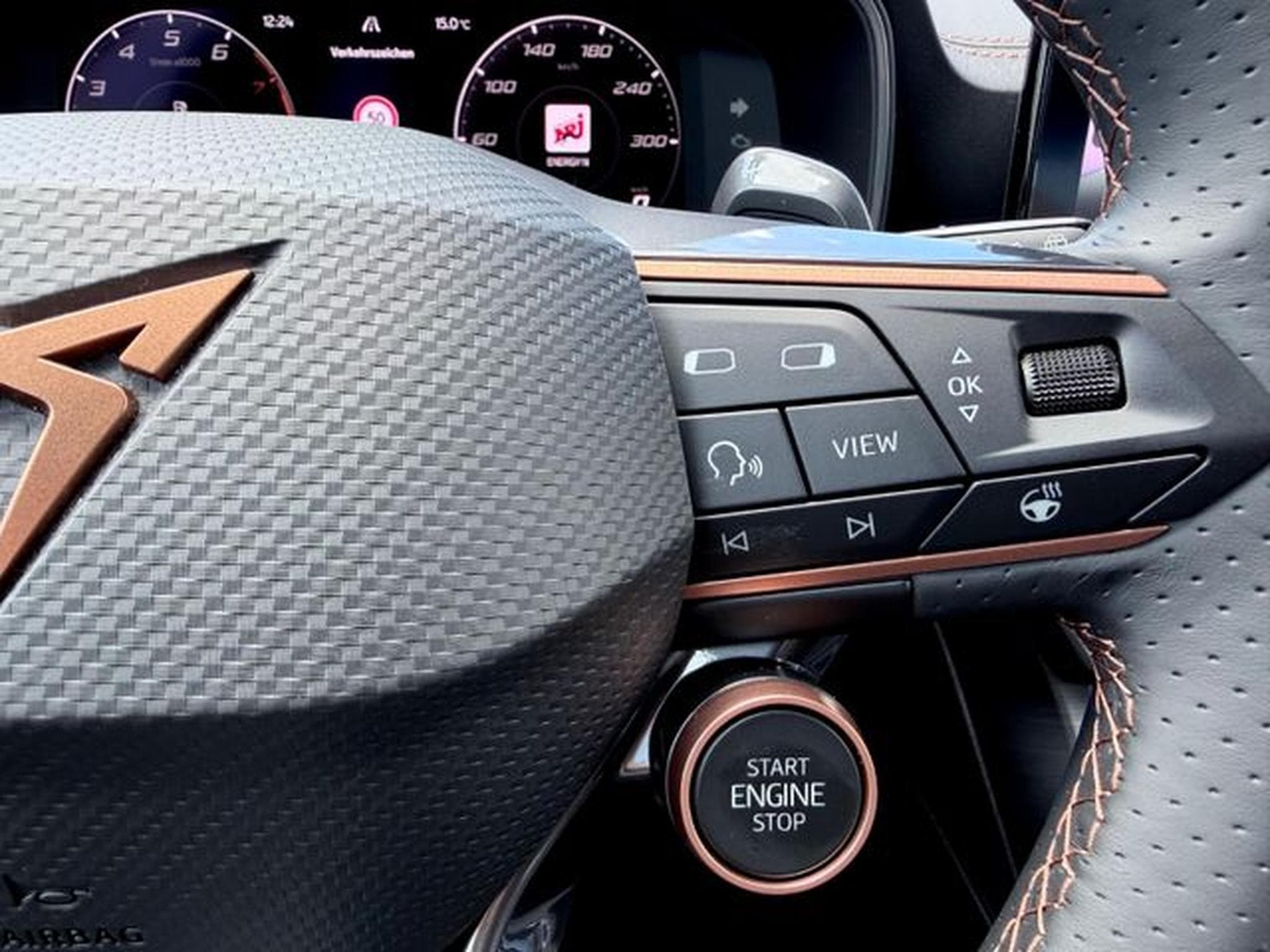 Cupra Formentor Formentor VZ 2.0 TSI DSG 4Drive /LED/ACC/CAM/ (2022) - Photo 17