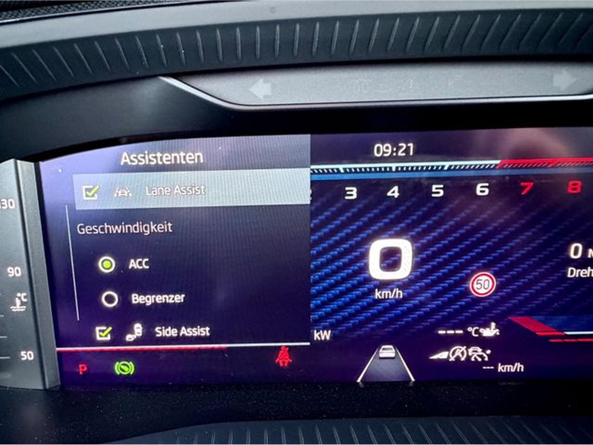 Skoda Octavia Octavia Combi RS 2.0 TSI DSG /MASSAGE/PANO/HUD/ (2020) - Photo 20