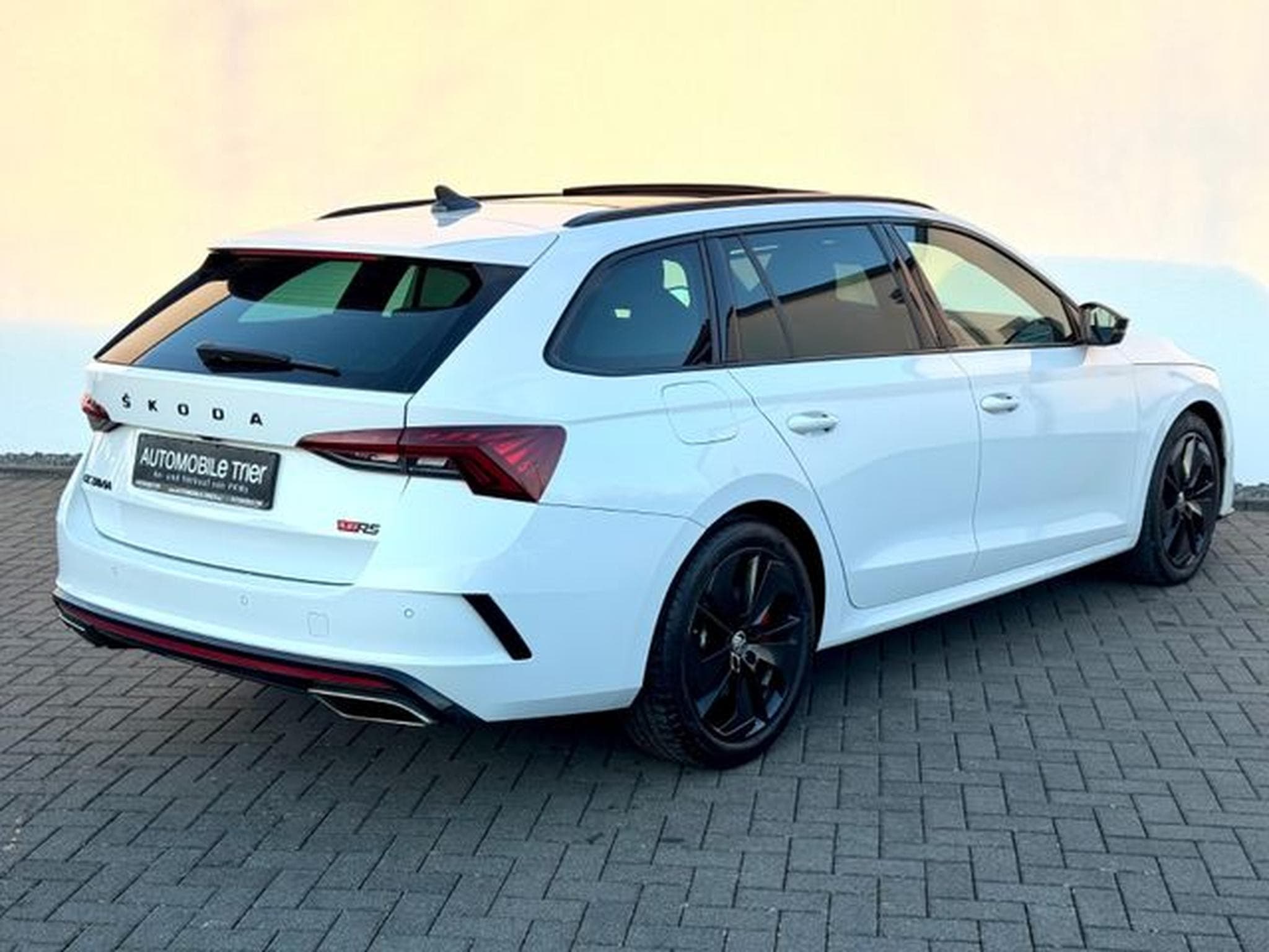 Skoda Octavia Octavia Combi RS 2.0 TSI DSG /MASSAGE/PANO/HUD/ (2020) - Photo 5