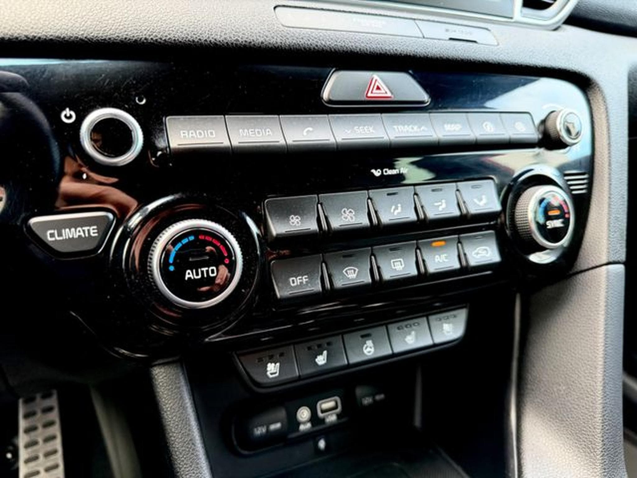Kia Sportage Sportage GT Line 2.0d 4WD /NAVI/LED/CAM/JBL/AHK/ (2016) - Photo 21
