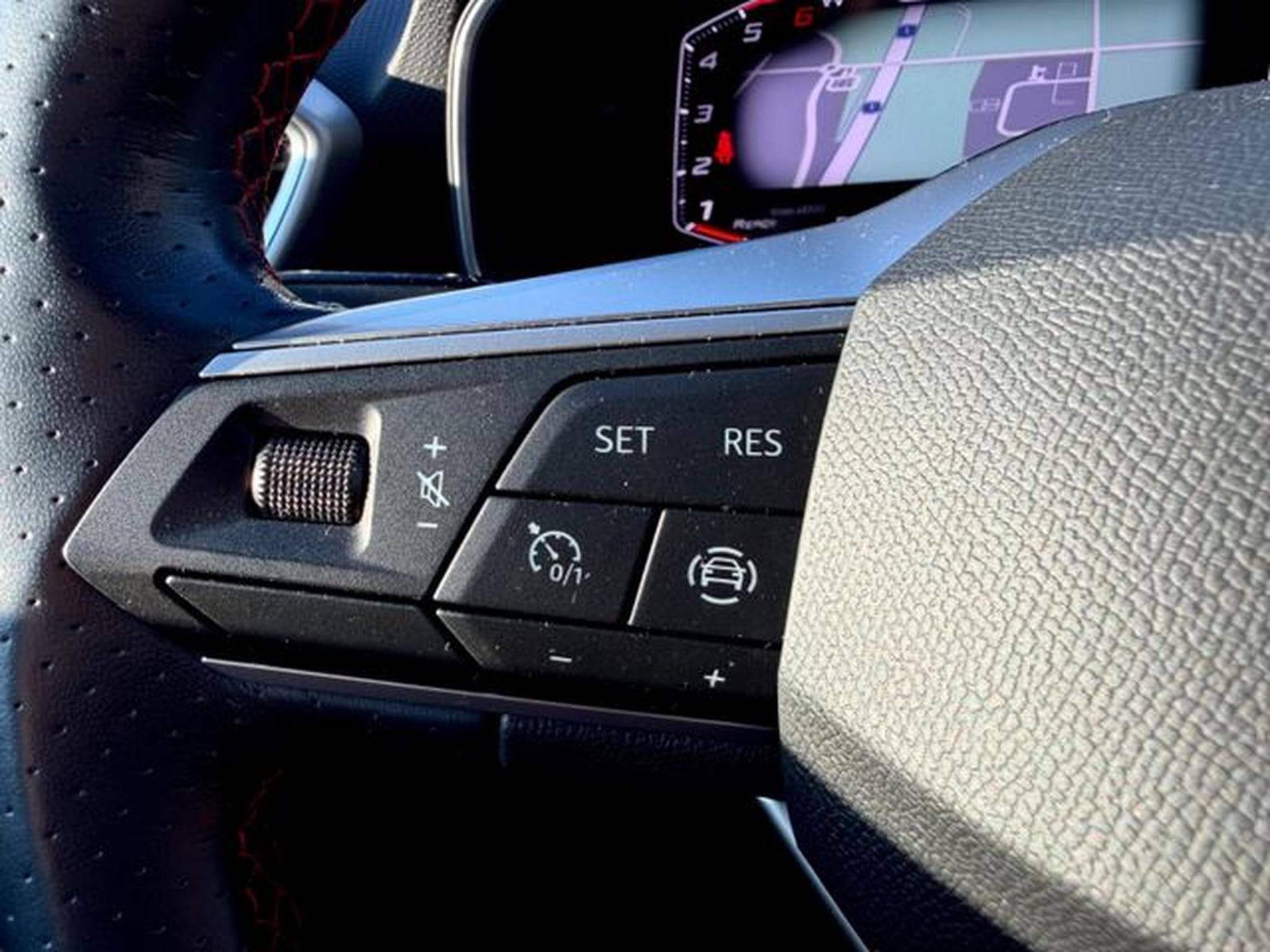 Seat Leon Leon FR 2.0 TDI /NAVI/LED/LHZ/PDC/GARANTIE/ (2022) - Photo 17