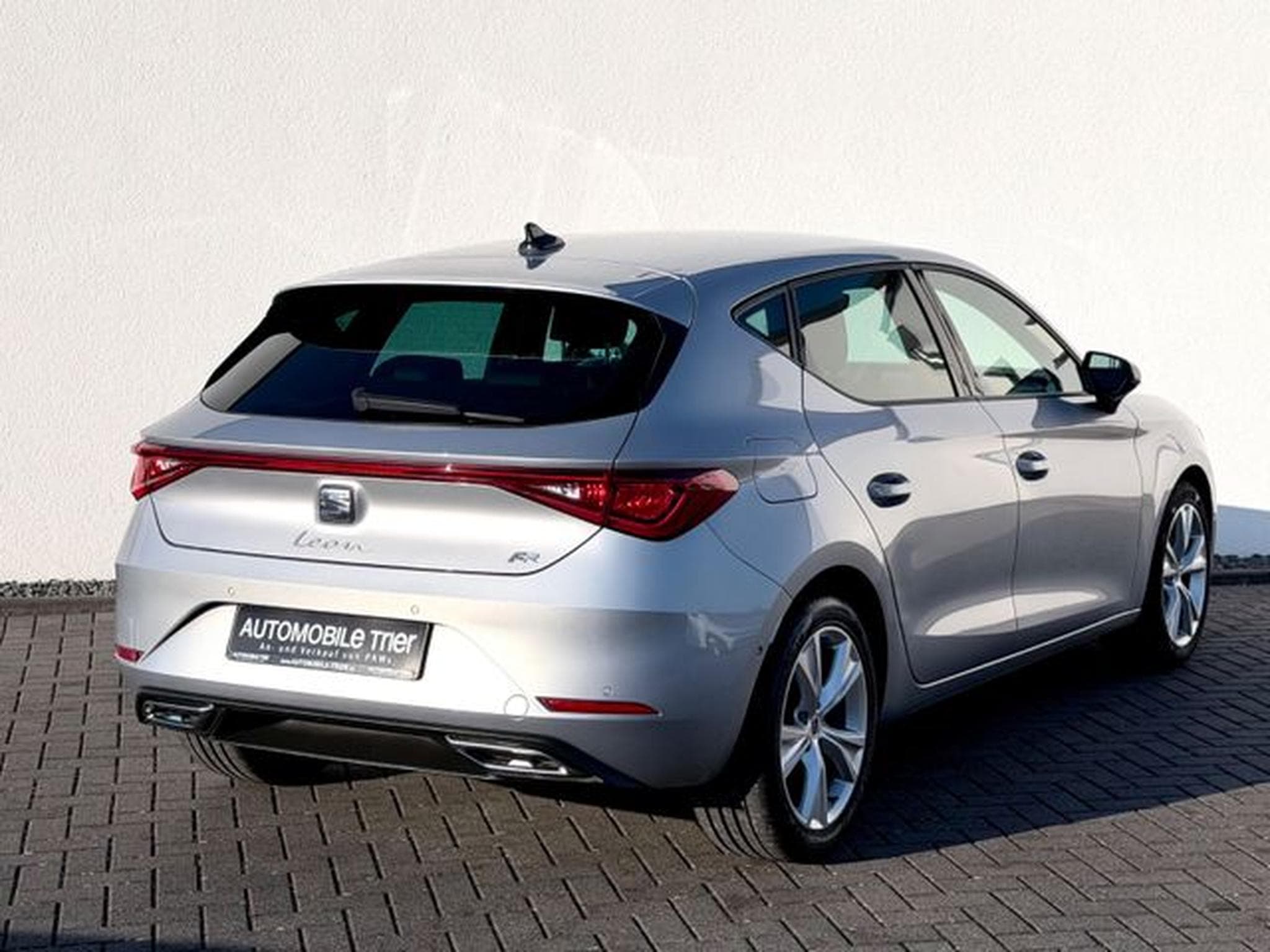 Seat Leon Leon FR 2.0 TDI /NAVI/LED/LHZ/PDC/GARANTIE/ (2022) - Photo 4