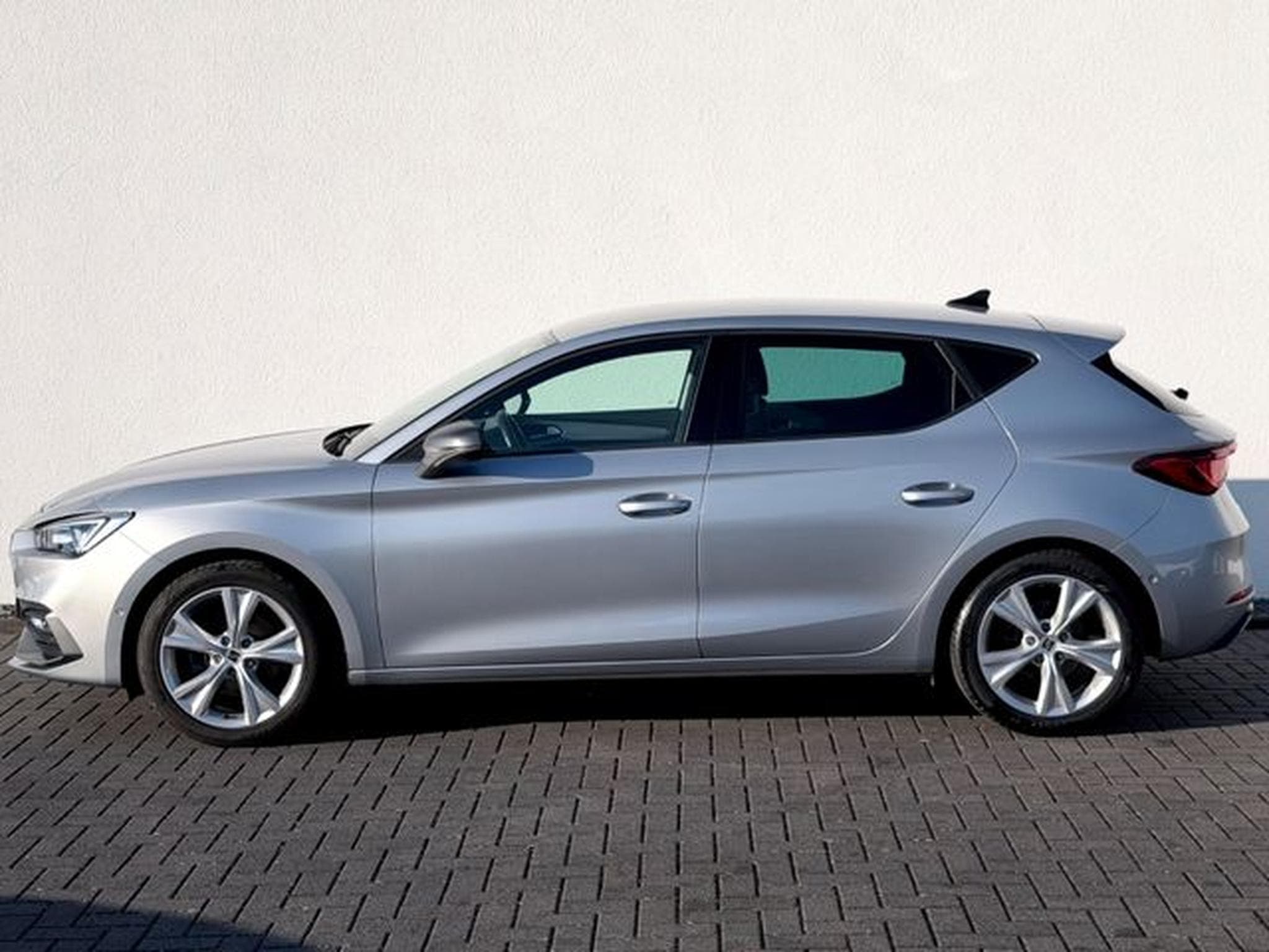 Seat Leon Leon FR 2.0 TDI /NAVI/LED/LHZ/PDC/GARANTIE/ (2022) - Photo 7