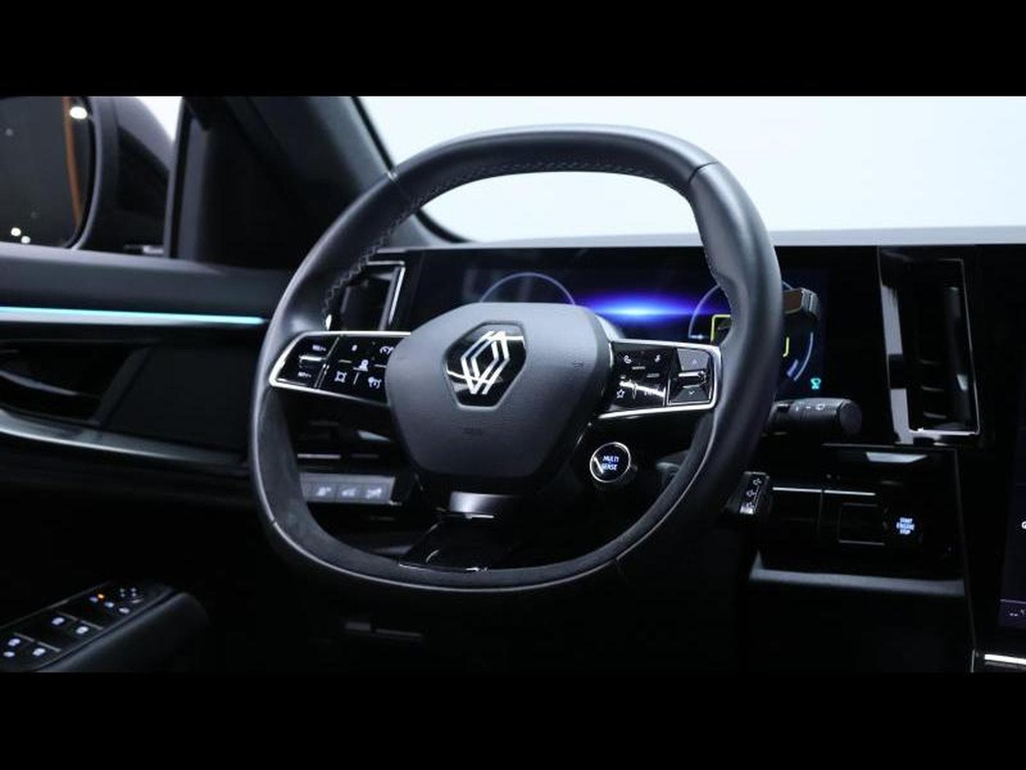 Renault Espace 1.2 E-Tech Hybrid 200ch Esprit Alpine 4Control (2024) - Photo 16