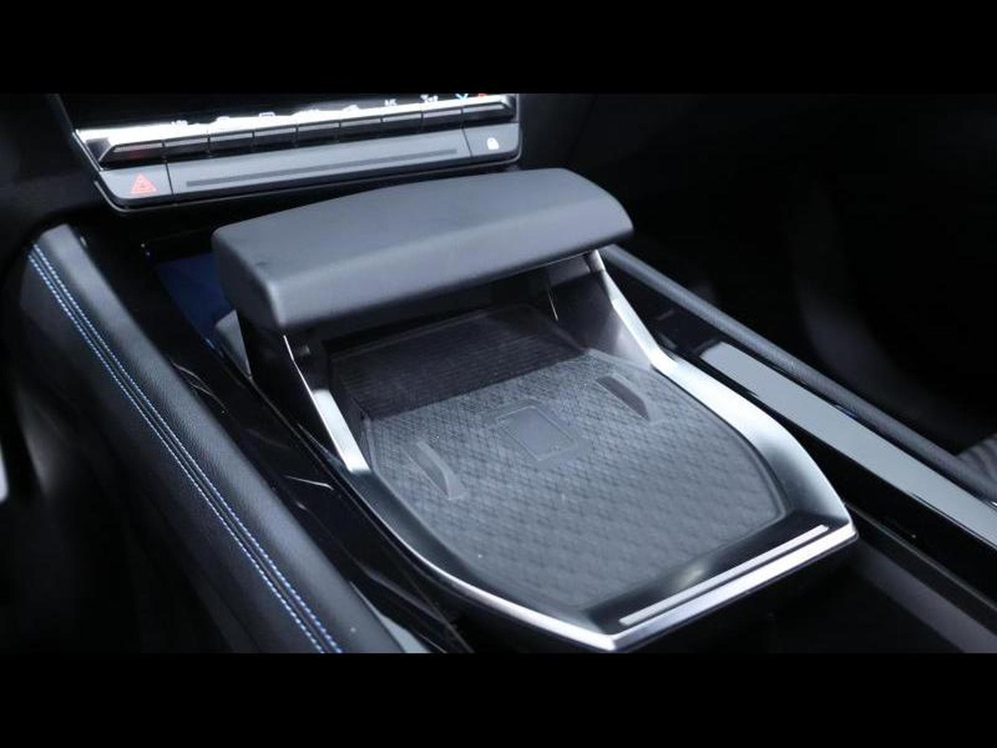 Renault Espace 1.2 E-Tech Hybrid 200ch Esprit Alpine 4Control (2024) - Photo 20
