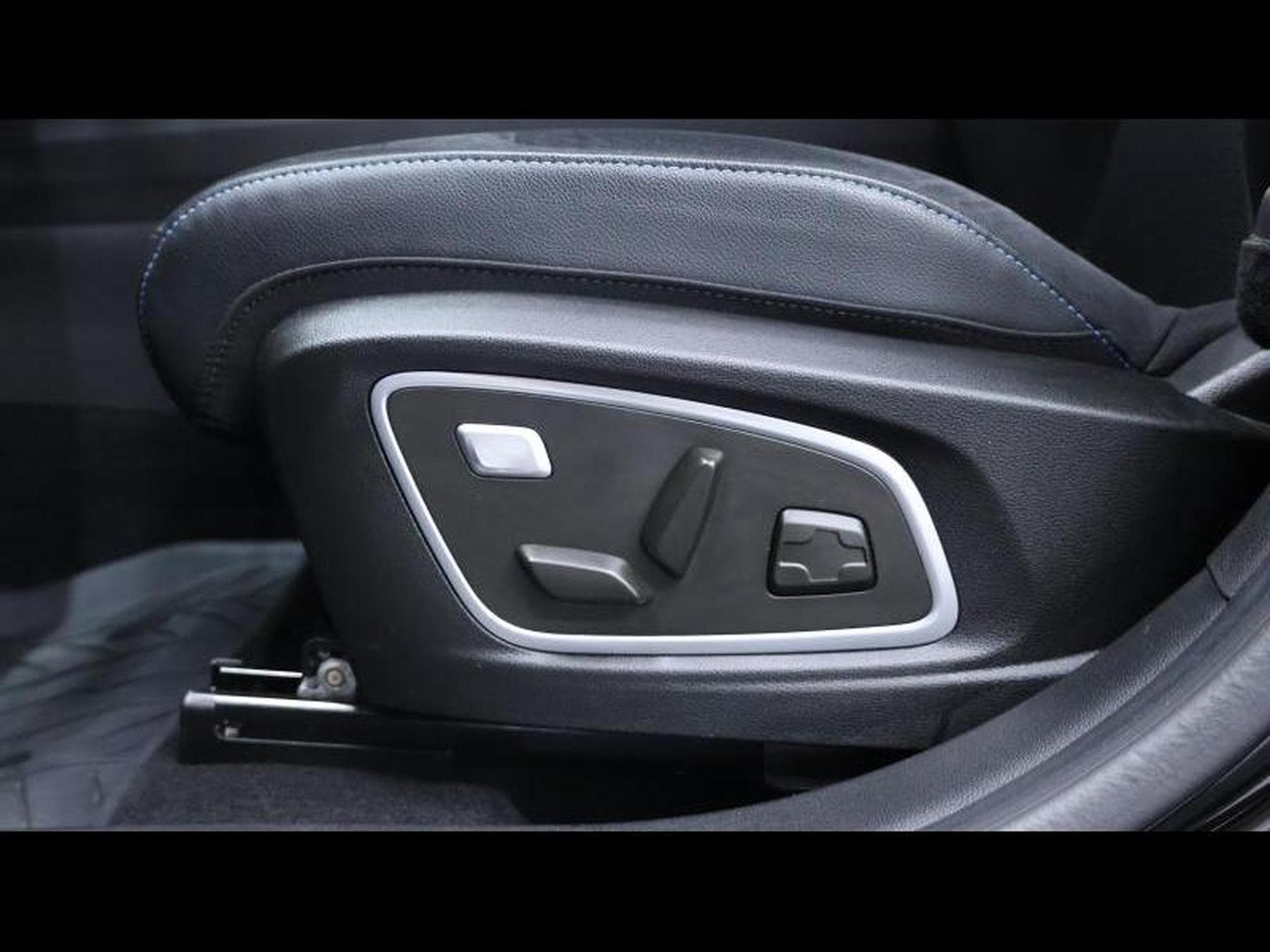 Renault Espace 1.2 E-Tech Hybrid 200ch Esprit Alpine 4Control (2024) - Photo 26