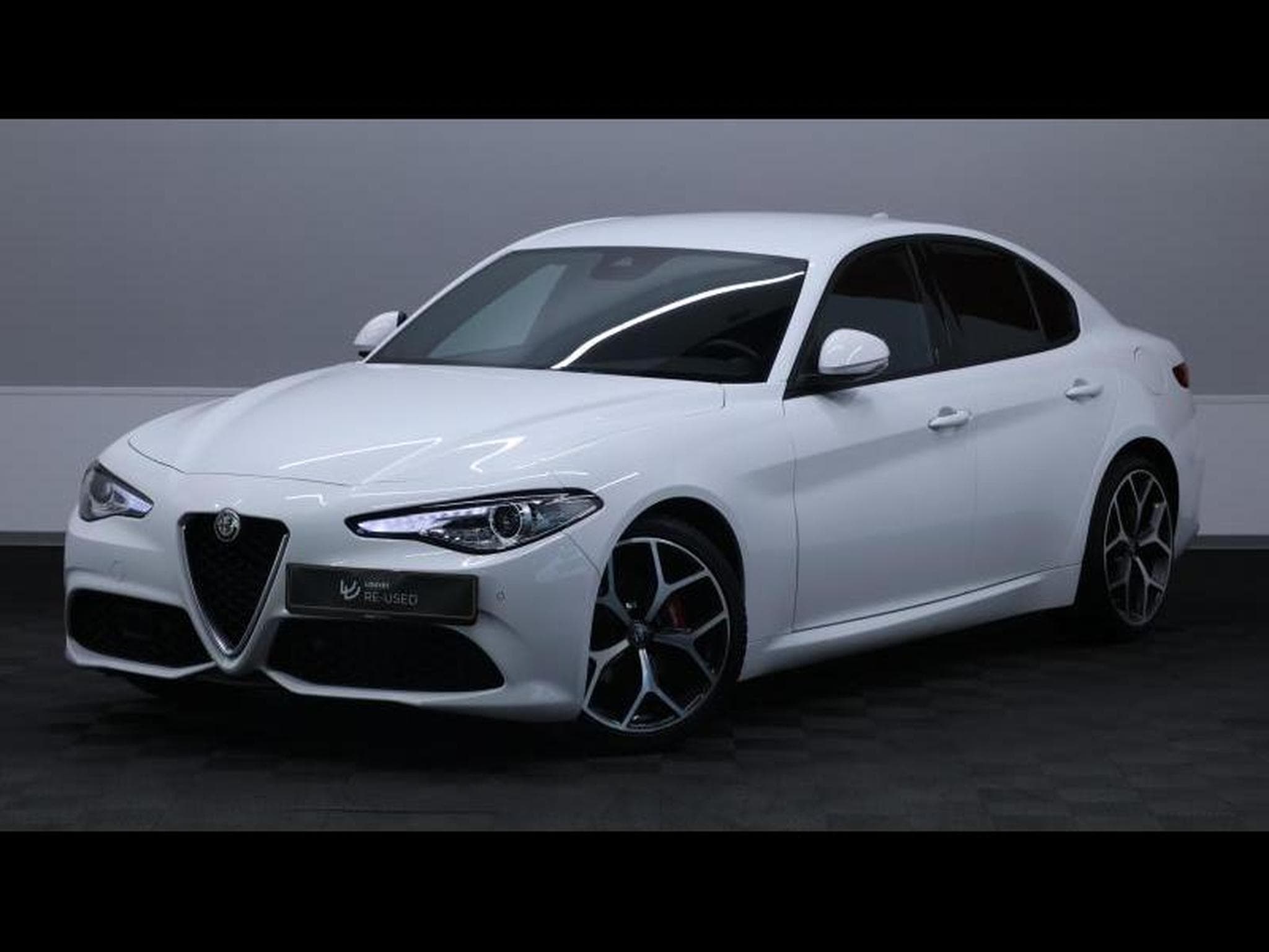 Alfa-Romeo Giulia 2.2 JTD 160 Auto (2022) - Photo 1