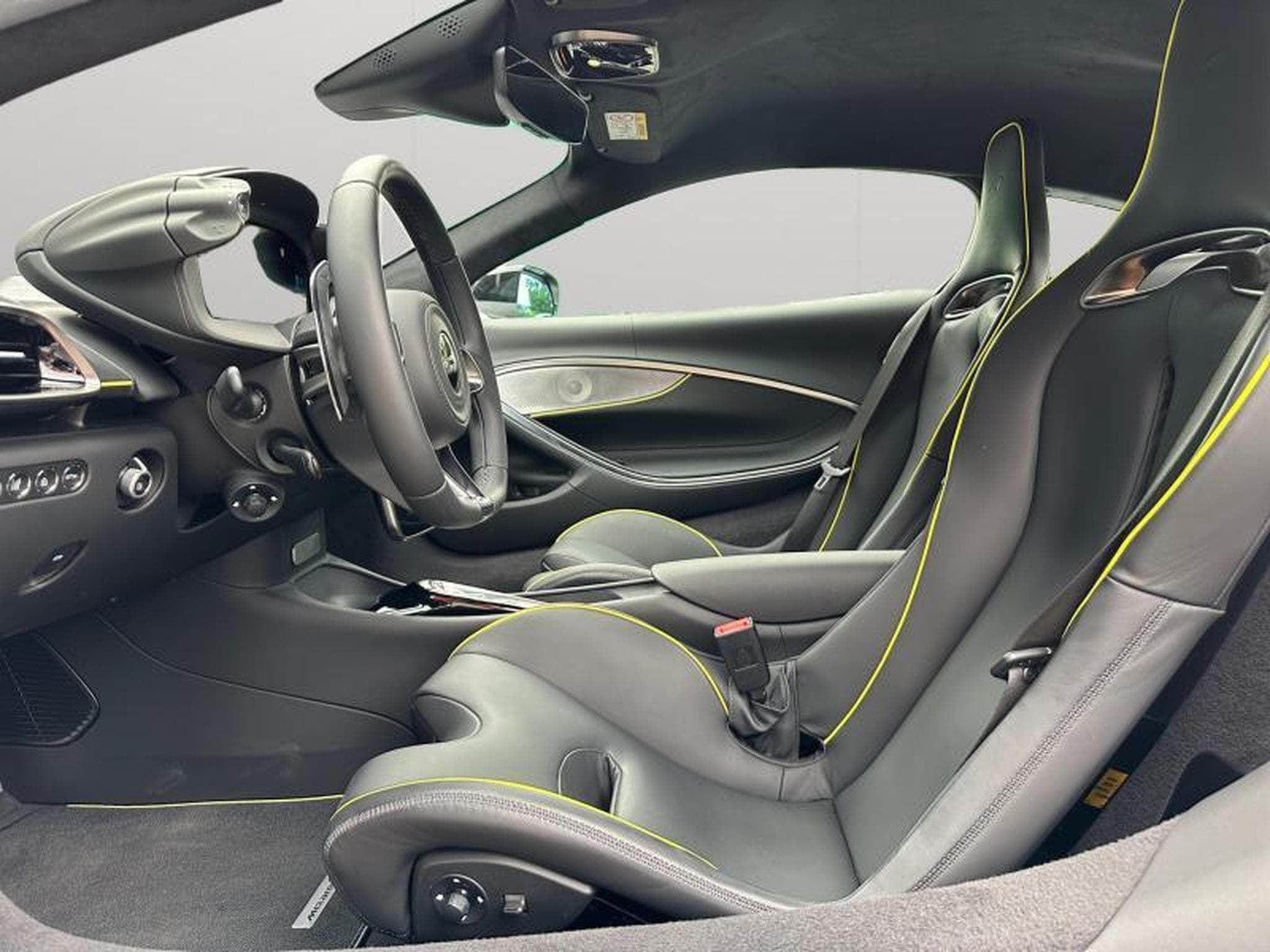 McLaren Artura Coupé *PPF MAT** / Hyrbide (2023) - Photo 10