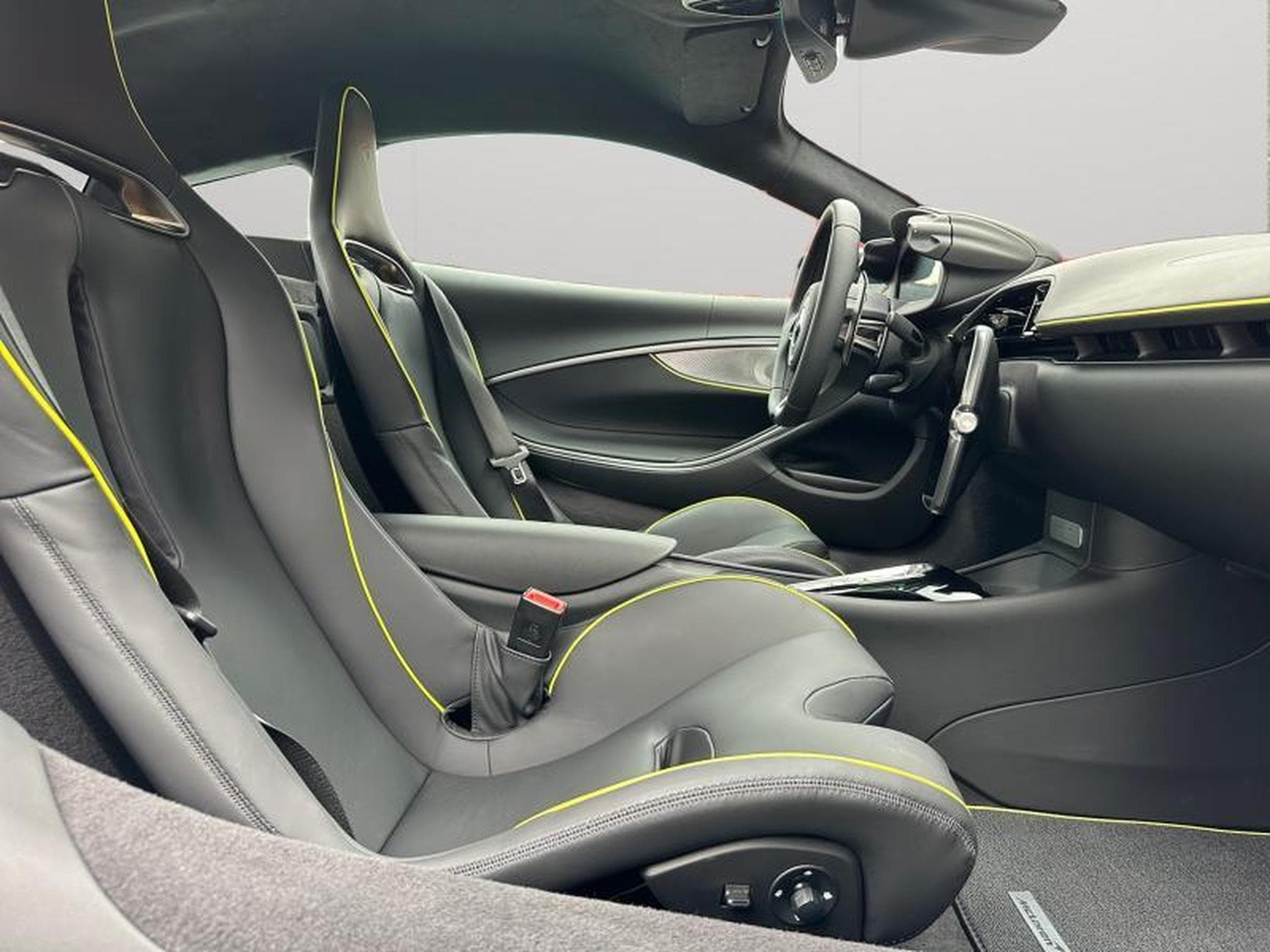 McLaren Artura Coupé *PPF MAT** / Hyrbide (2023) - Photo 15