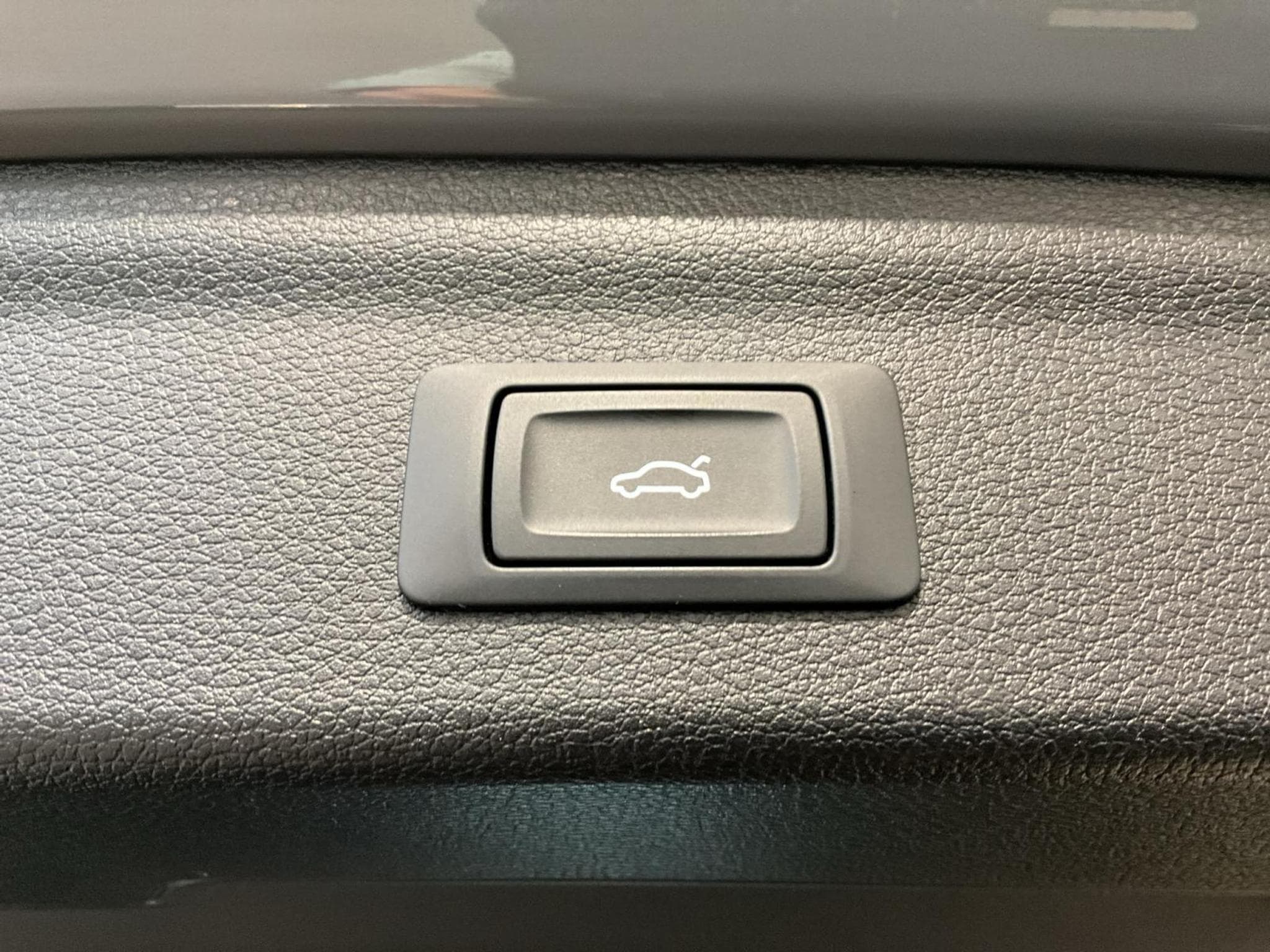 Audi RSQ3 TFSI+Quattro+S-Tronic+Led+LM21 (2024) - Photo 18