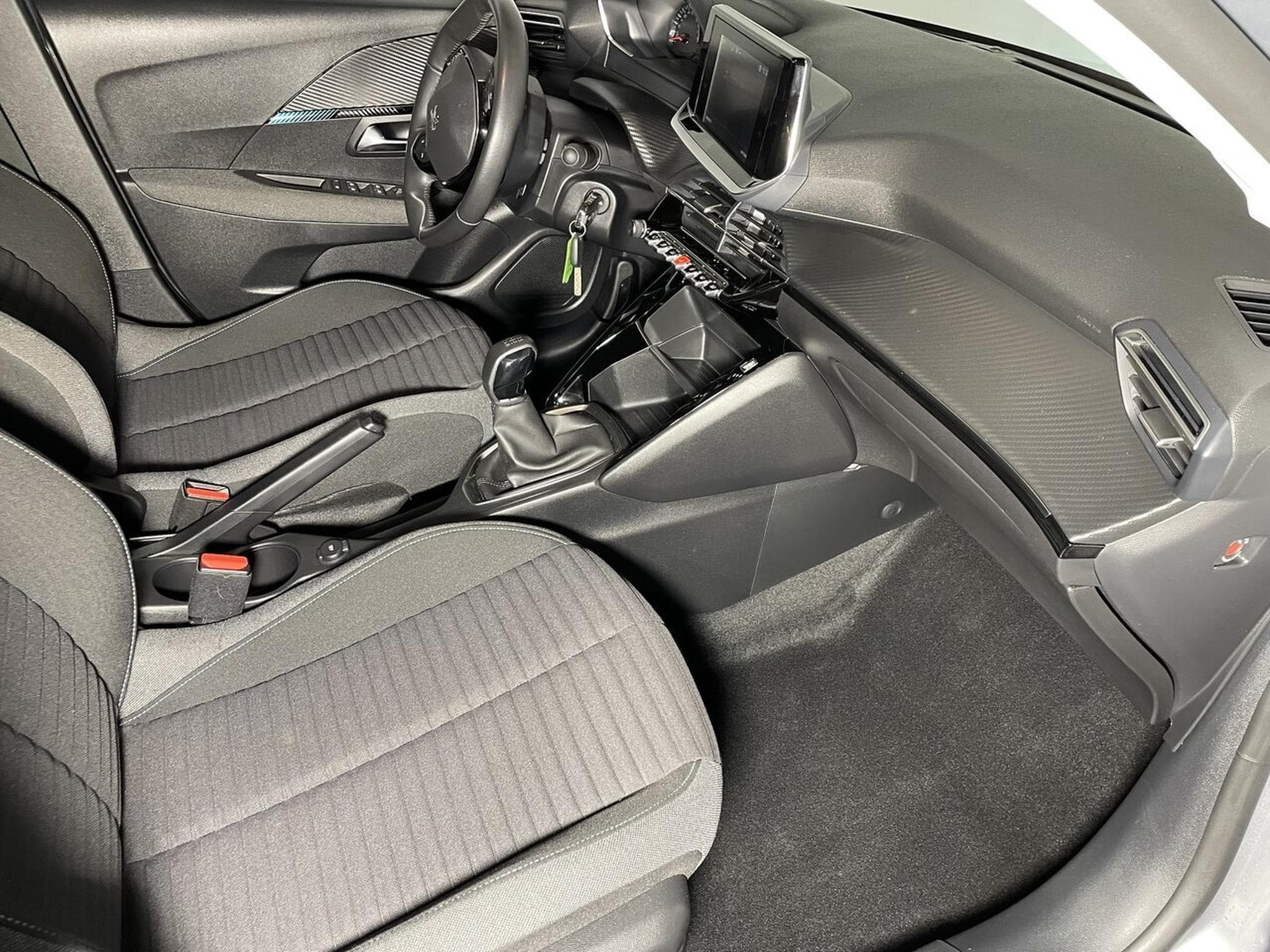 Peugeot 208 1.2 ESSENCE 75 CV STYLE CARPLAY 5P (2023) - Photo 11