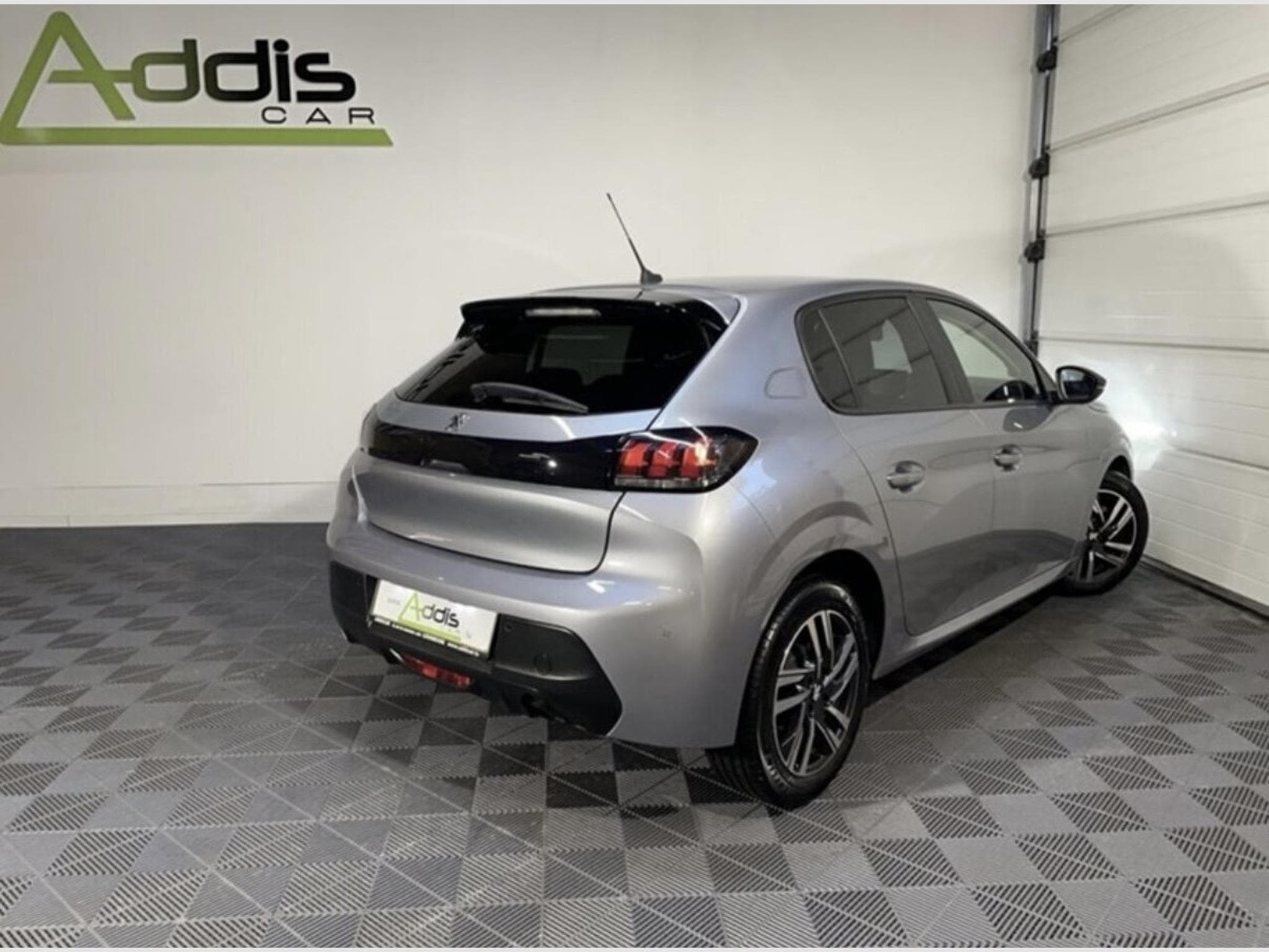 Peugeot 208 1.2 ESSENCE 75 CV STYLE CARPLAY 5P (2023) - Photo 2