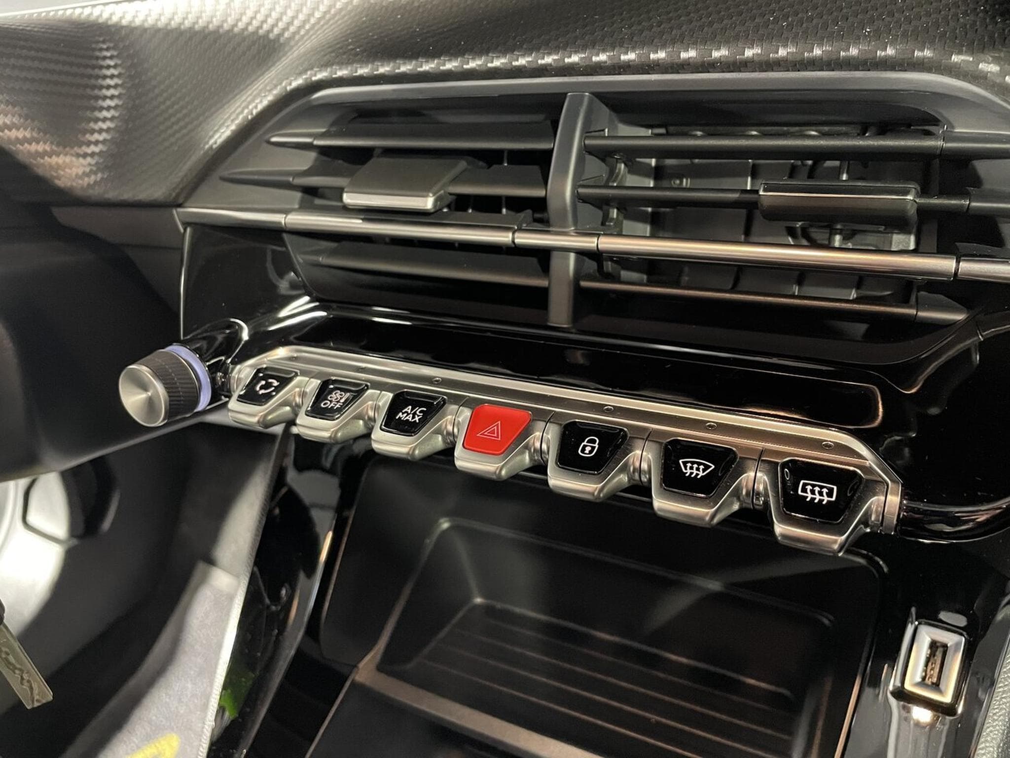 Peugeot 208 1.2 ESSENCE 75 CV STYLE CARPLAY 5P (2023) - Photo 4