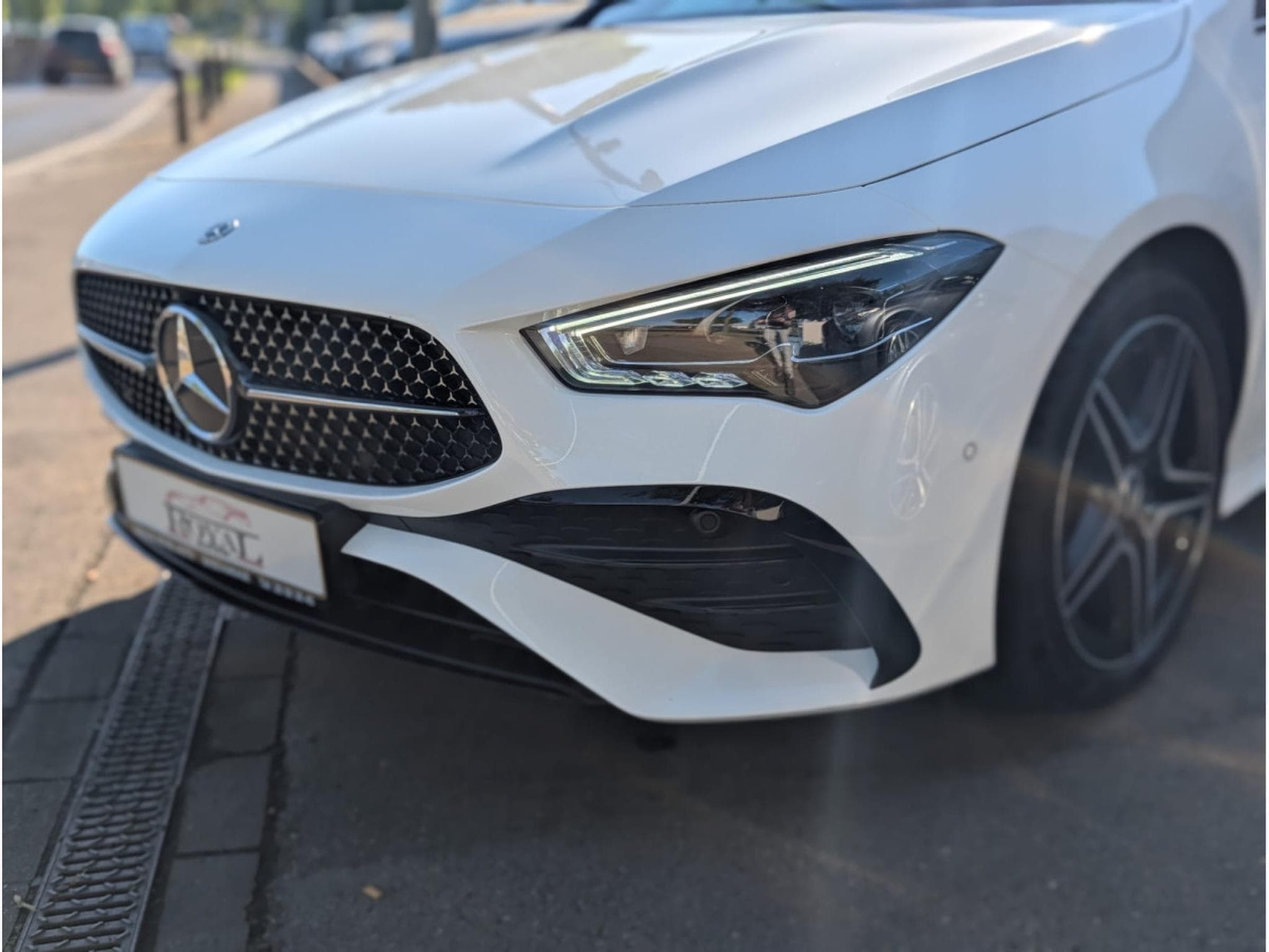 Mercedes CLA 200 Shooting Brake AMG LINE * CAMERA 360 * PANORAMA * 7G-DCT (2025) - Photo 19