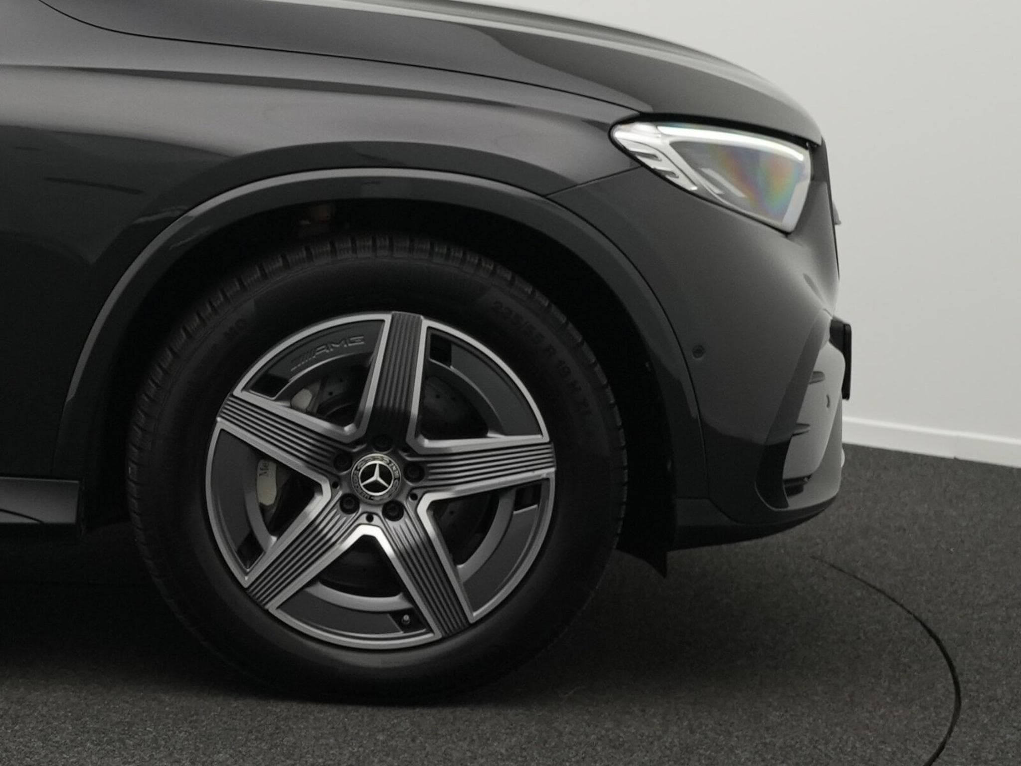 Mercedes GLC 300 d 4M AMG-Line LED+AHK+Totw+Memo (2025) - Photo 6