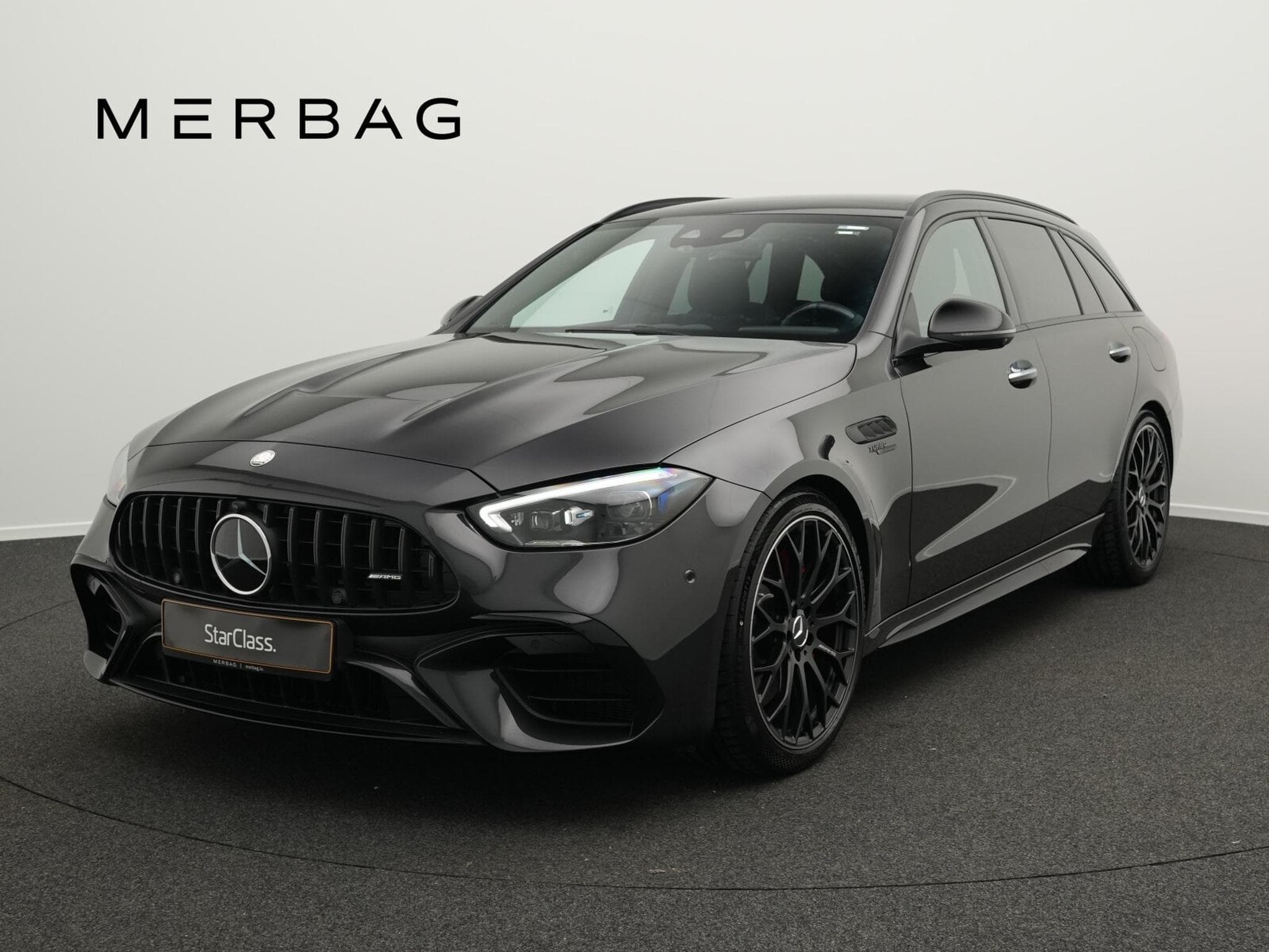 Mercedes C 63 AMG S E Perf. T. Pano+360°+Night+Memo+Burm (2025) - Photo 1