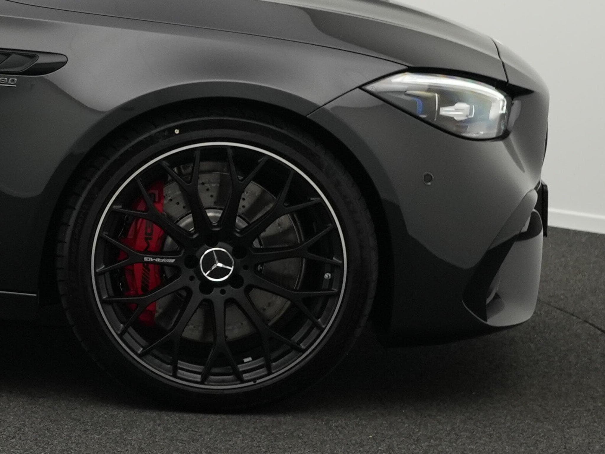 Mercedes C 63 AMG S E Perf. T. Pano+360°+Night+Memo+Burm (2025) - Photo 6
