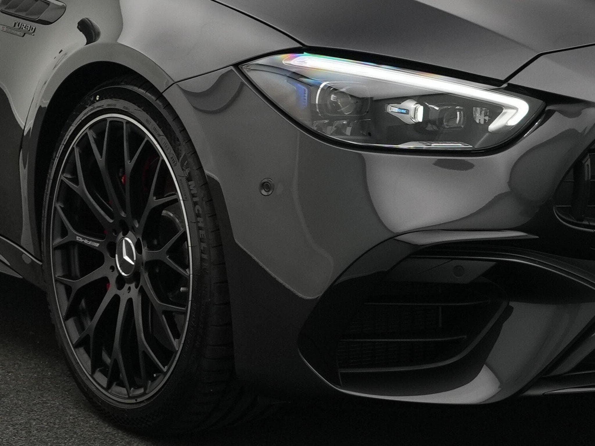 Mercedes C 63 AMG S E Perf. T. Pano+360°+Night+Memo+Burm (2025) - Photo 7