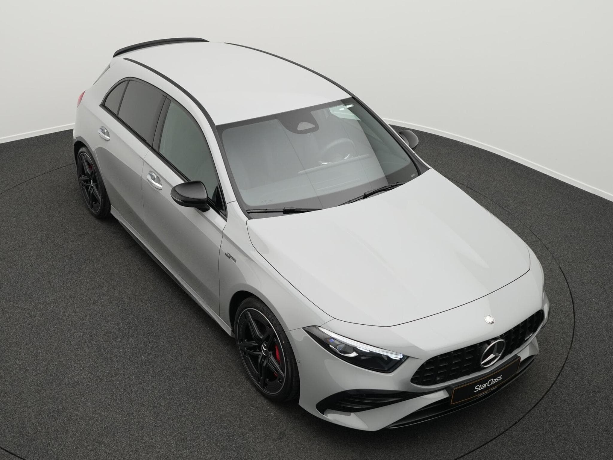 Mercedes A 35 AMG 4MATIC Multi+Kamera+Night+19" (2025) - Photo 10