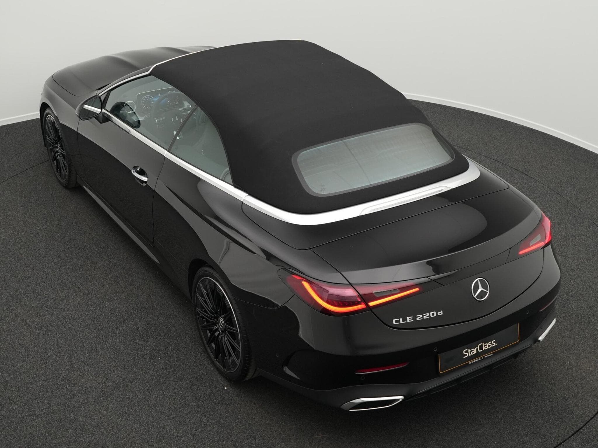 Mercedes CLE 220 d Cabriolet LED+Kamera+Night+Memo (2025) - Photo 11