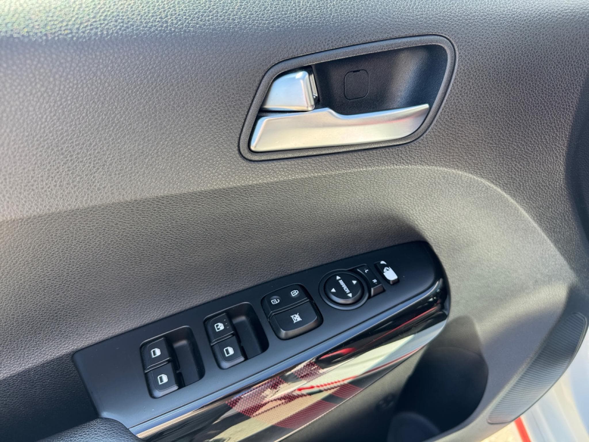Kia Picanto GT Line 1.2 AT (2018) - Photo 11