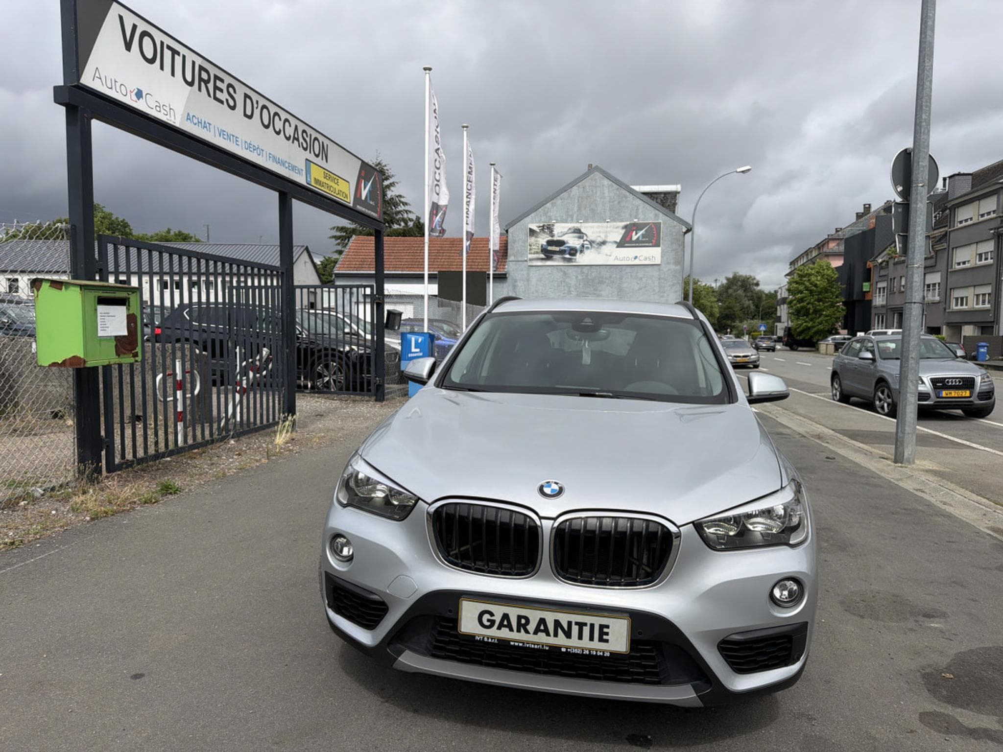BMW X1 XDRIVE 20i AUTO (2018) - Photo 2