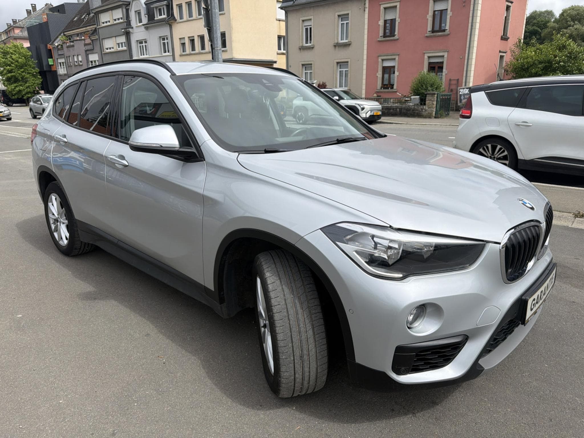 BMW X1 XDRIVE 20i AUTO (2018) - Photo 3