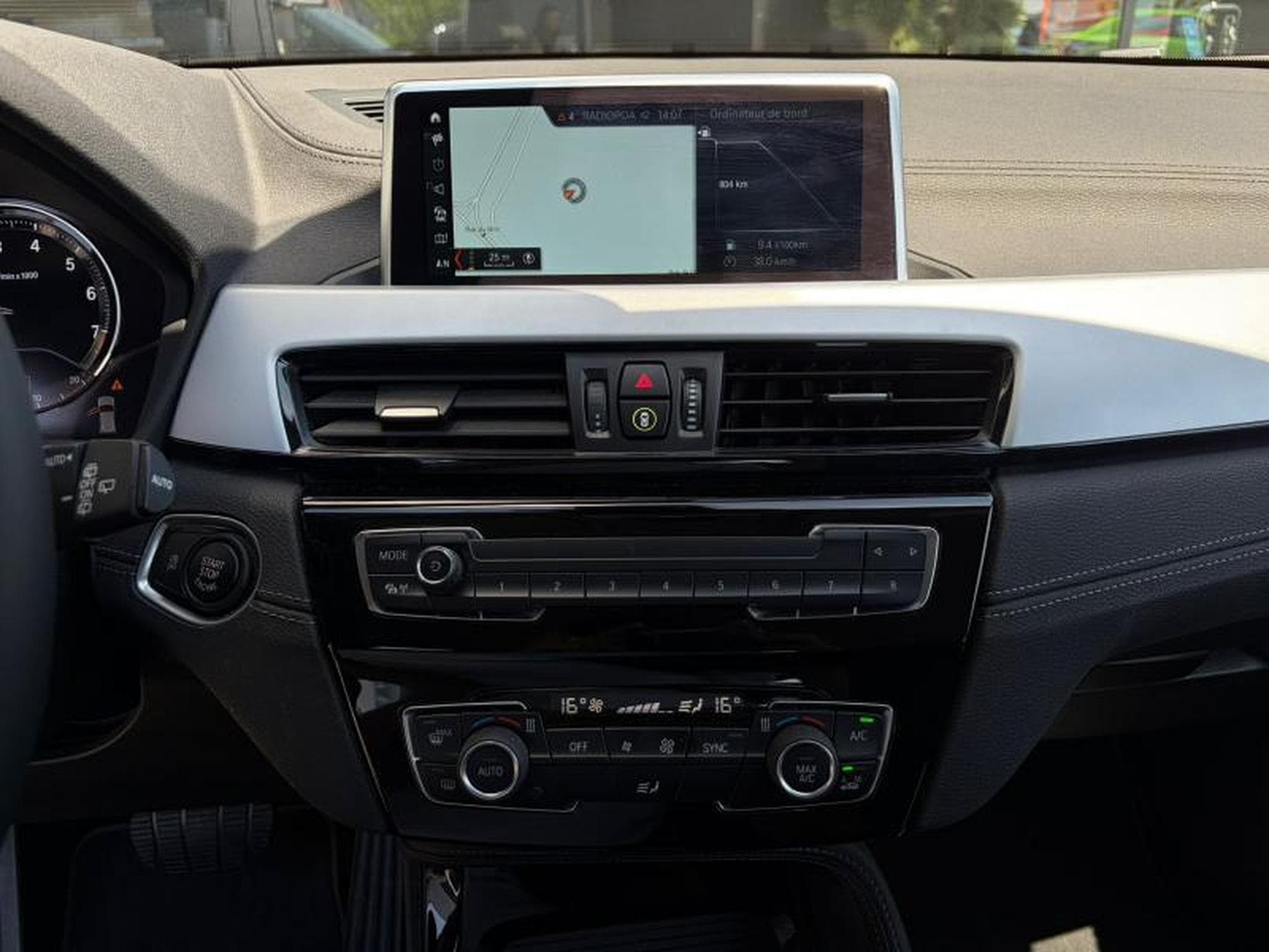 BMW X2 sDrive20i/GPS/Camera (2018) - Photo 11