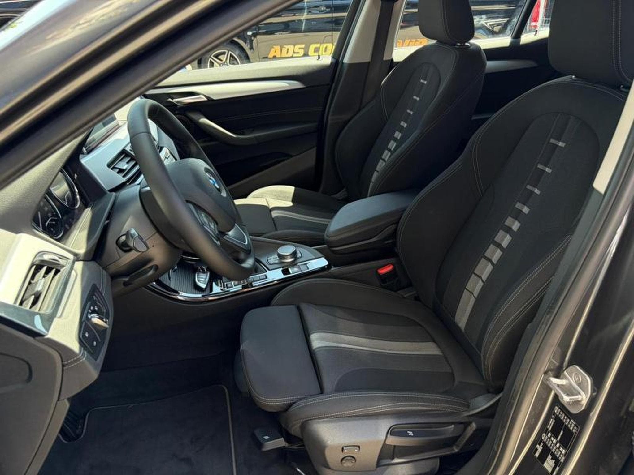 BMW X2 sDrive20i/GPS/Camera (2018) - Photo 8