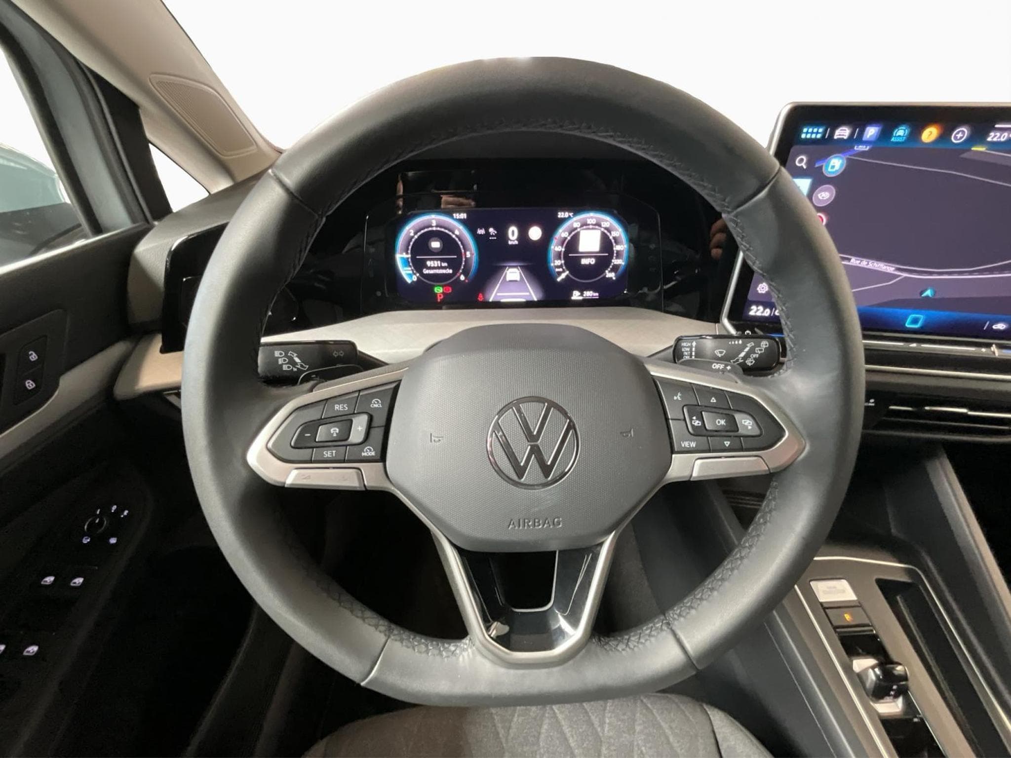 VW Golf Life+DSG+Navi+LED (2025) - Photo 10