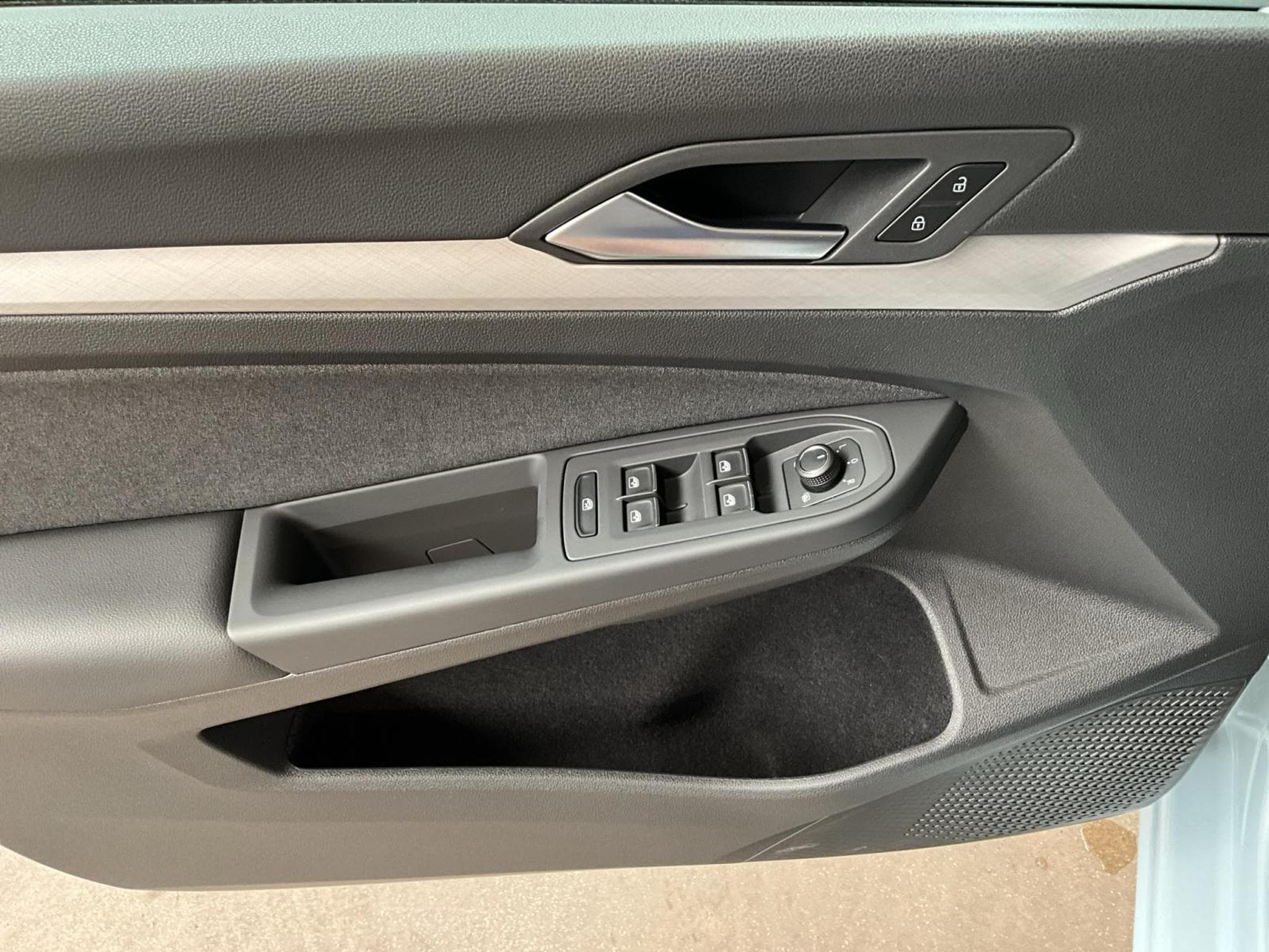 VW Golf Life+DSG+Navi+LED (2025) - Photo 14