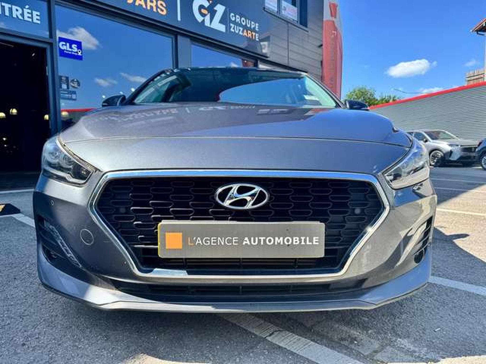Hyundai i30 1er main / jusqu'à 48 mois de garantie (2019) - Photo 3