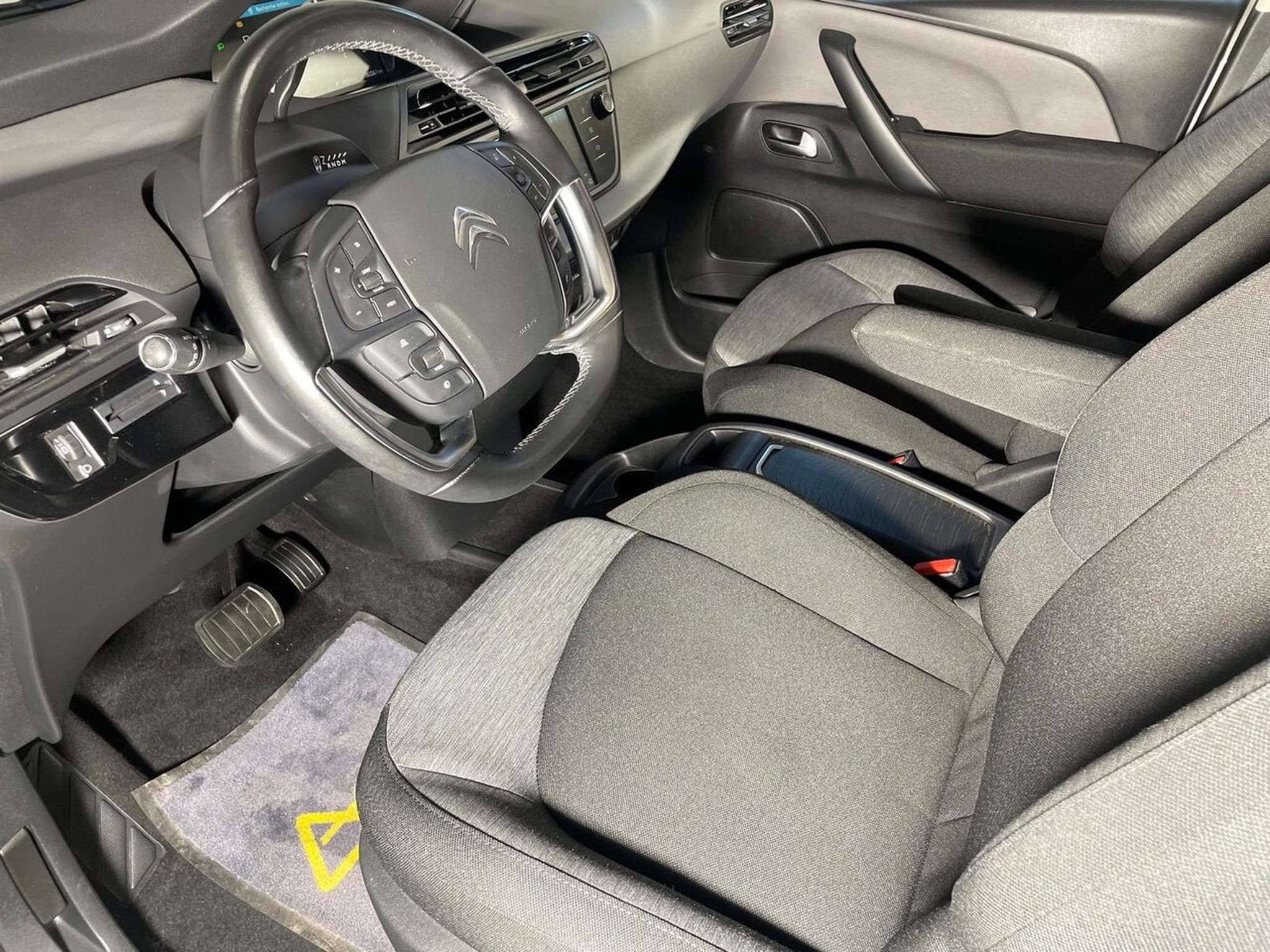 Citroen Grand C4 SpaceTourer 1.5 BlueHDI 130 EAT SHINE GPS BLUETOOTH 7PL (2022) - Photo 8