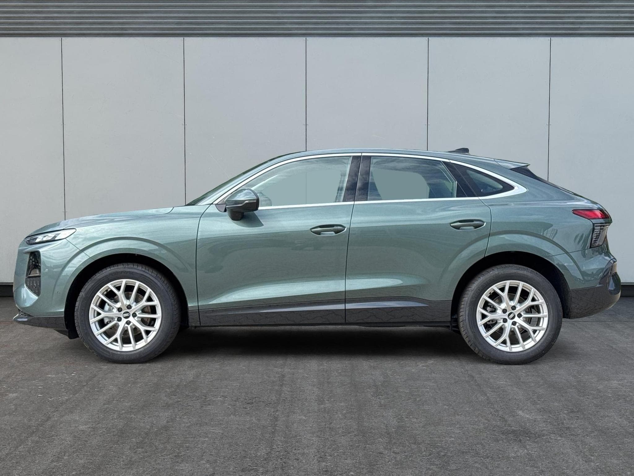 Audi Q3 Sportback Basis (2026) - Photo 2