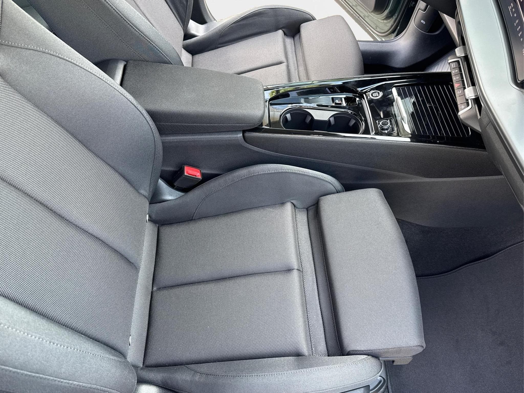 Audi Q3 Sportback Basis (2026) - Photo 25