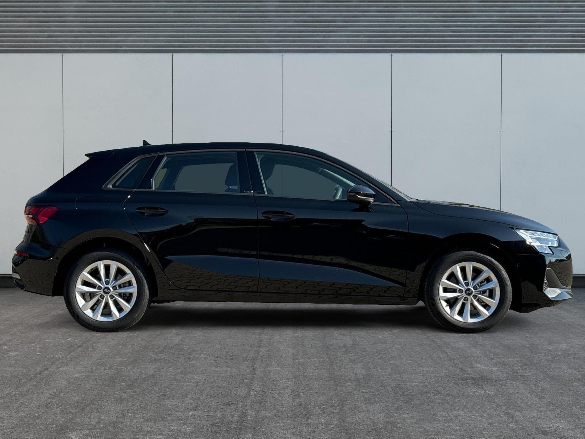 Audi A3 Sportback Basis (2026) - Photo 4