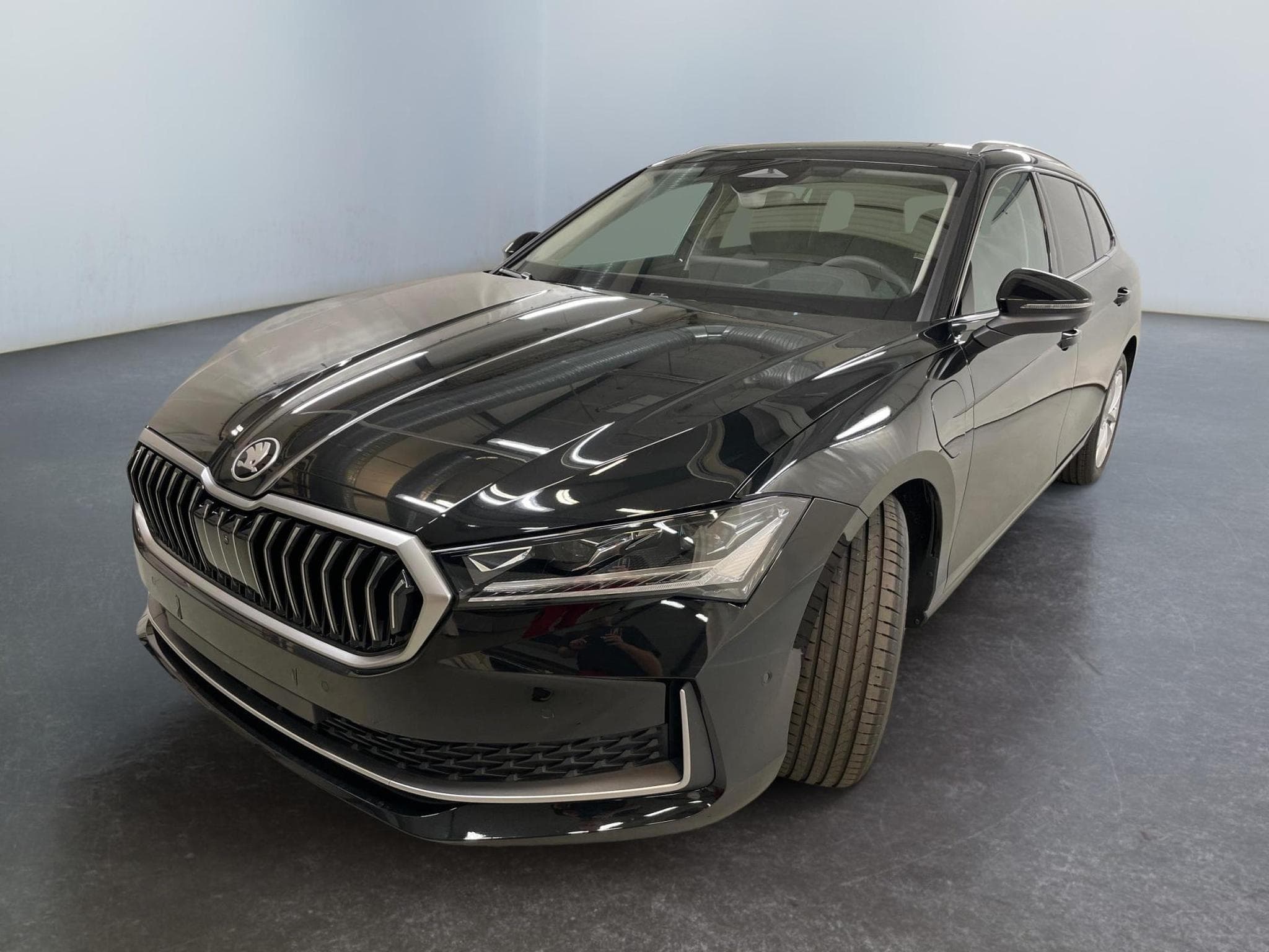 Skoda Superb Selection (2026) - Photo 2