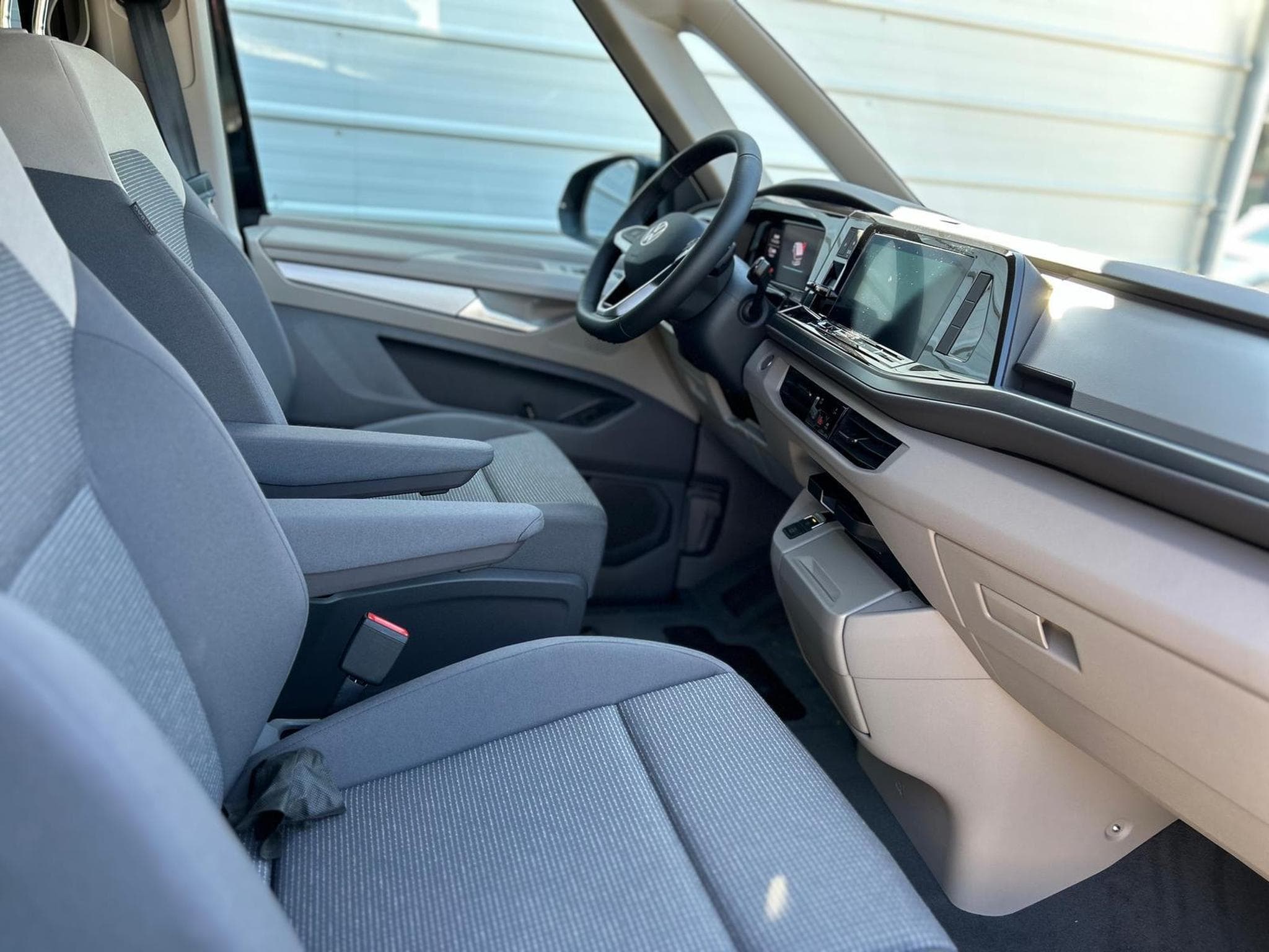 VW California Beach LÜ (2026) - Photo 11