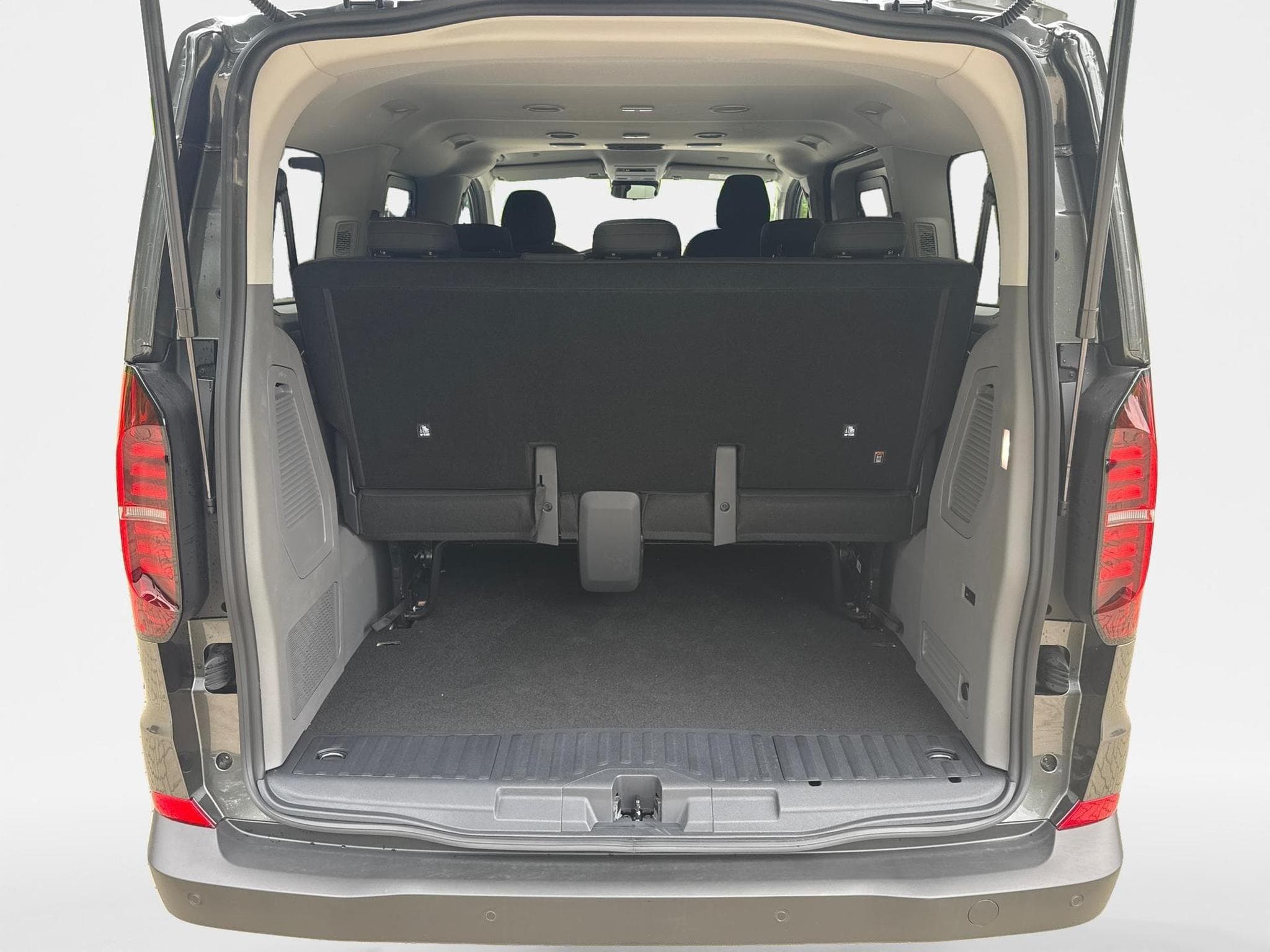 VW T7 Basis (2026) - Photo 11