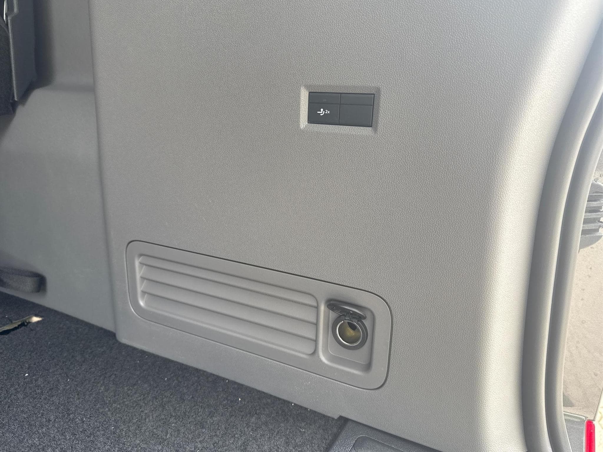 VW T7 Basis (2026) - Photo 13