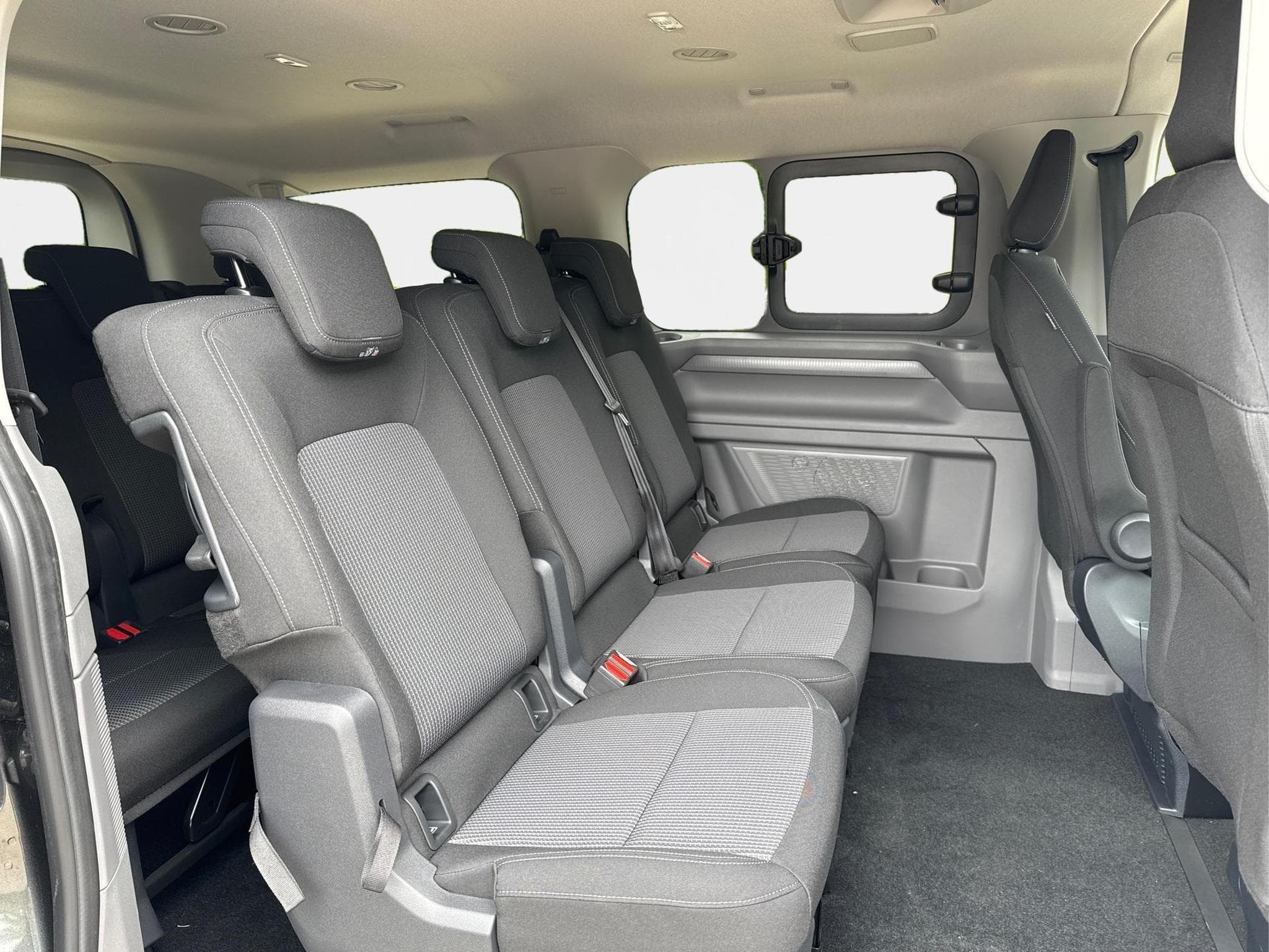 VW T7 Basis (2026) - Photo 18