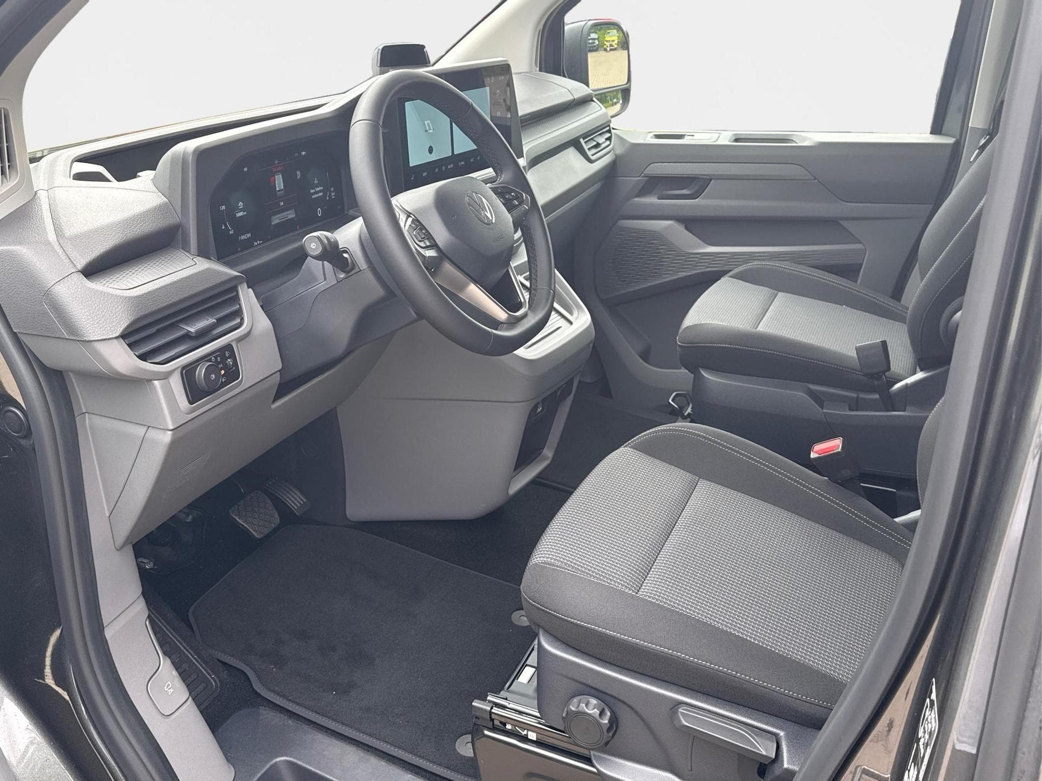 VW T7 Basis (2026) - Photo 9