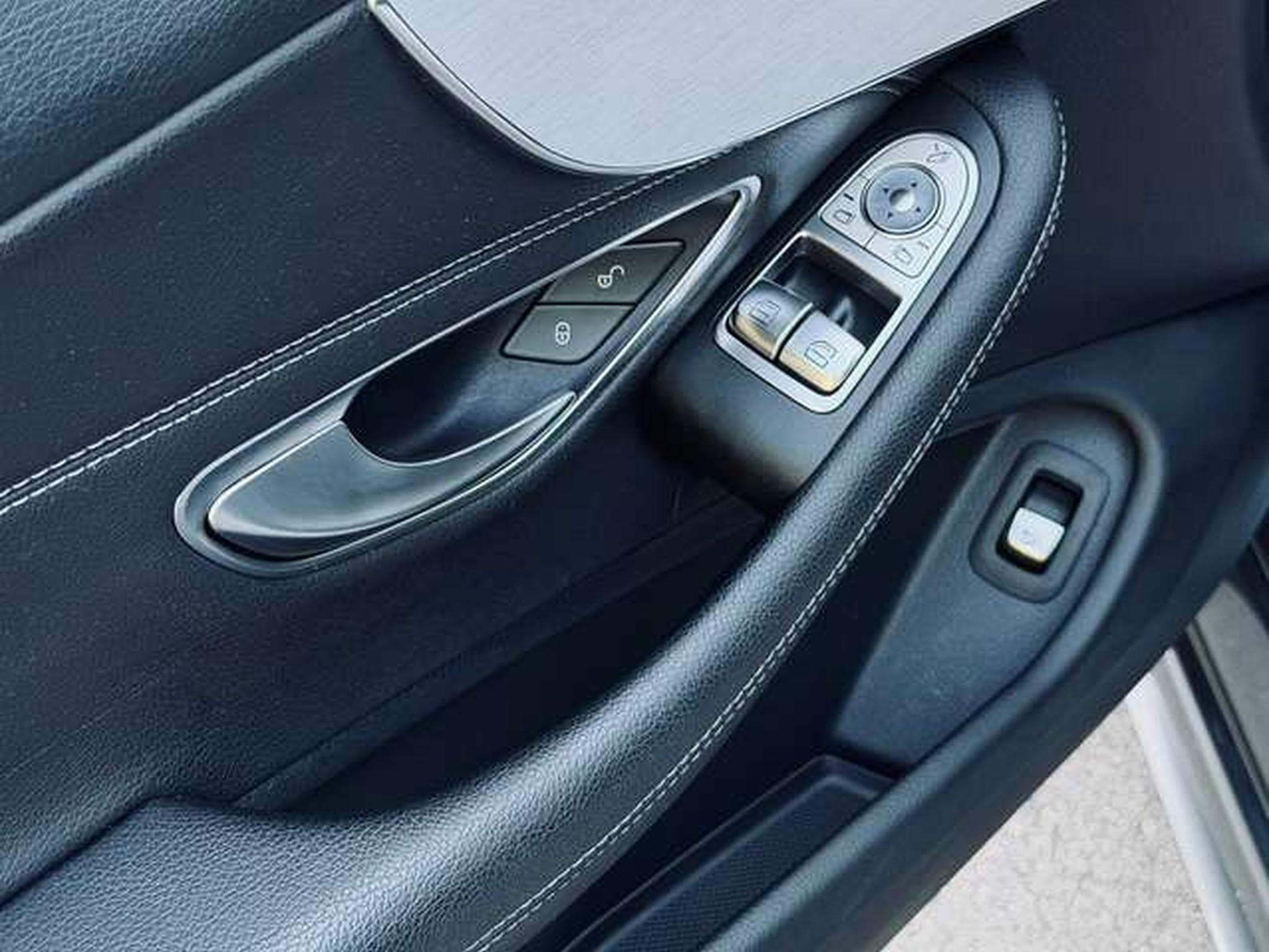 Mercedes C 180 C- Coupé Pack Amg // 12 Mois De Garantie✅✅✅ (2019) - Photo 12
